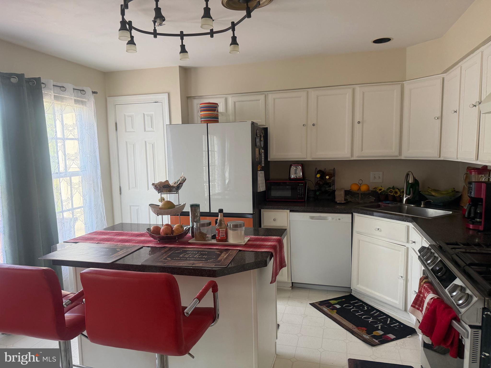RUSSETT - Residential