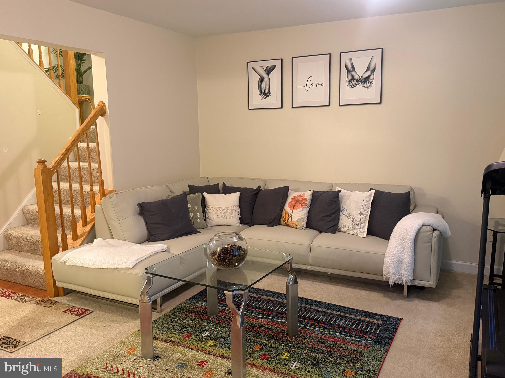 RUSSETT - Residential
