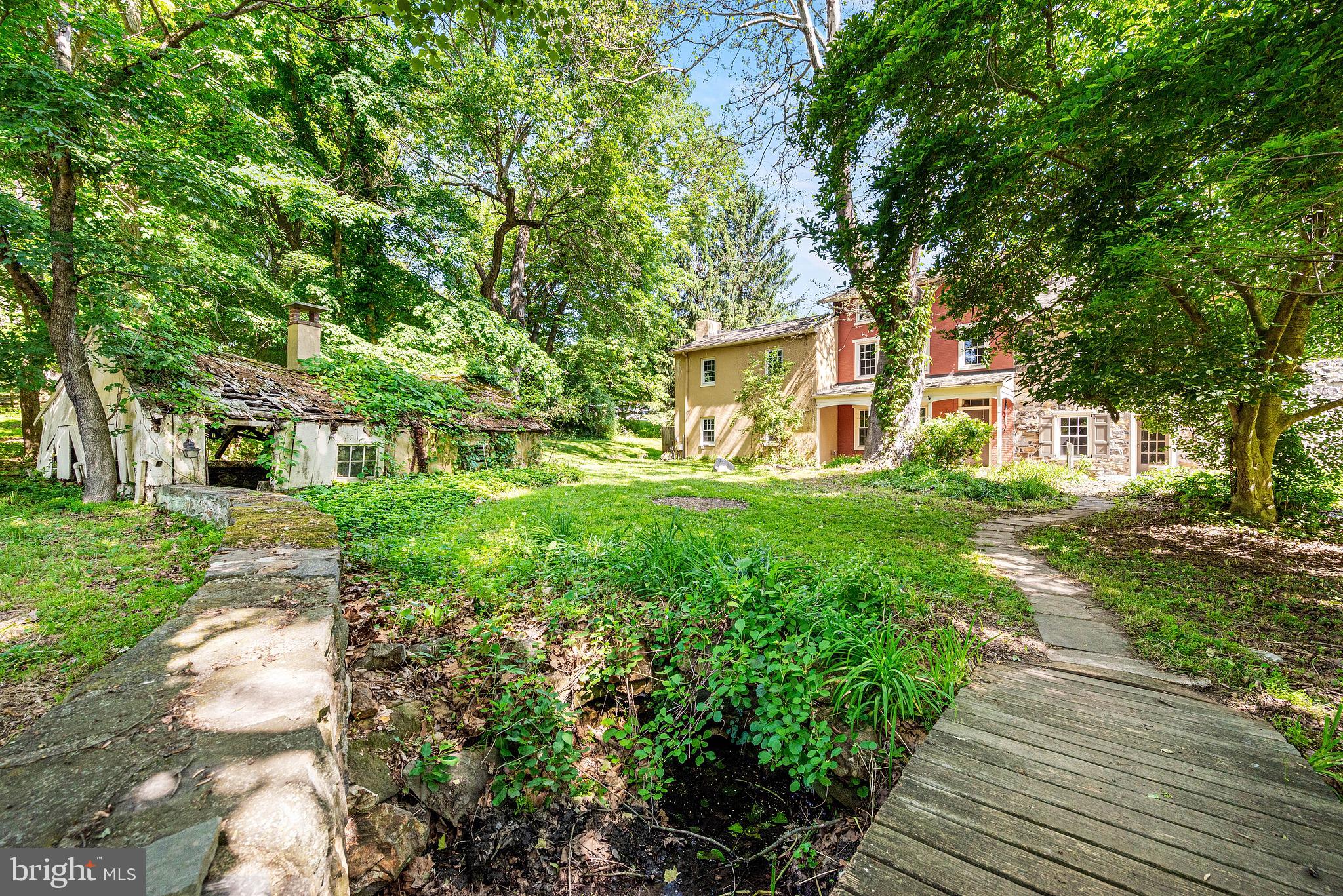HICKORY HILL - Residential
