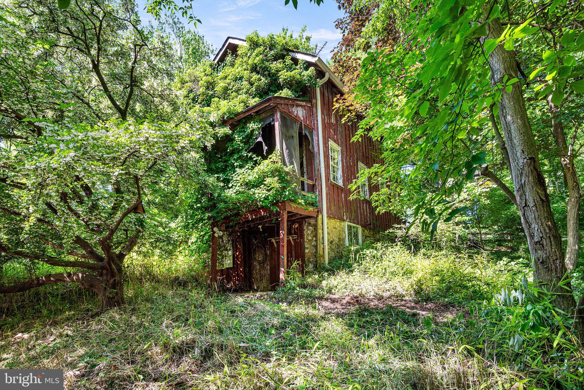 HICKORY HILL - Residential