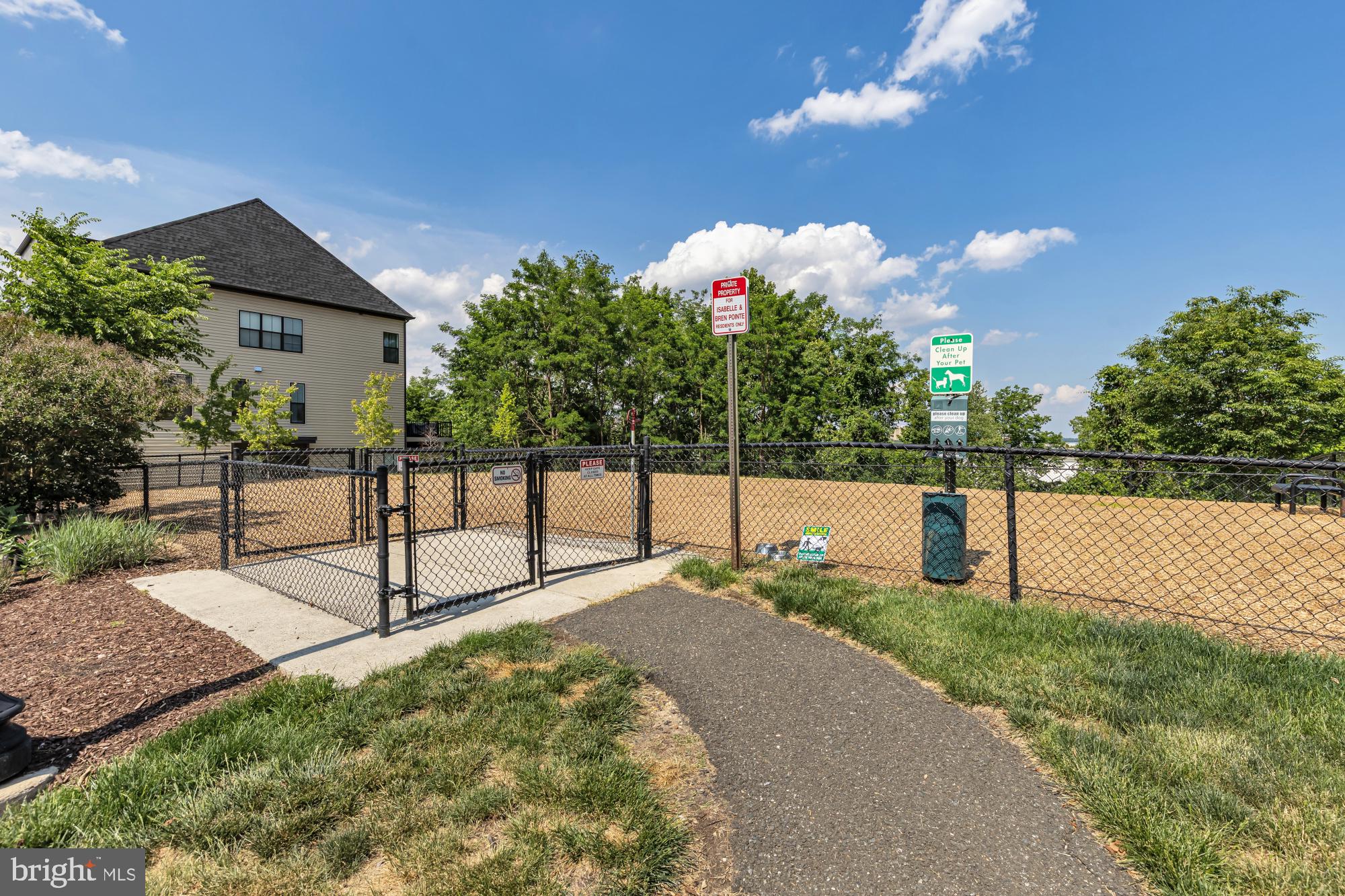 ISABELLA AT MONTICELLO MEWS - Residential