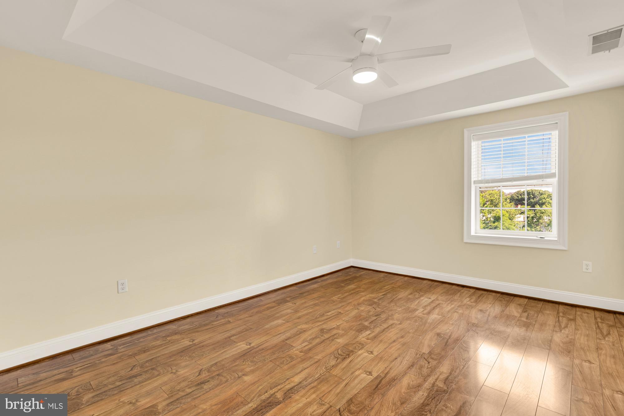 ISABELLA AT MONTICELLO MEWS - Residential