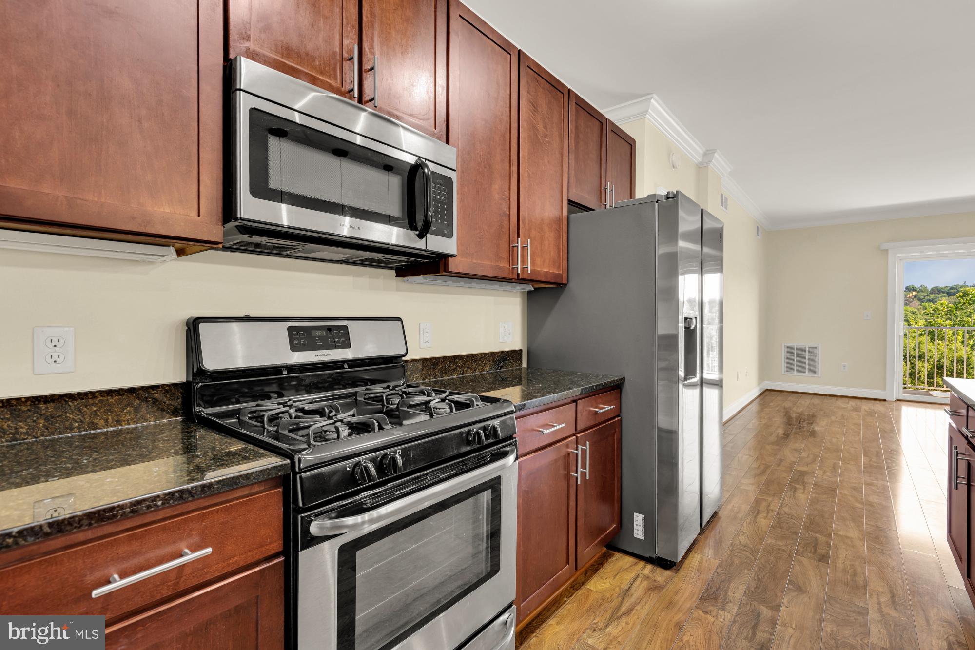 ISABELLA AT MONTICELLO MEWS - Residential