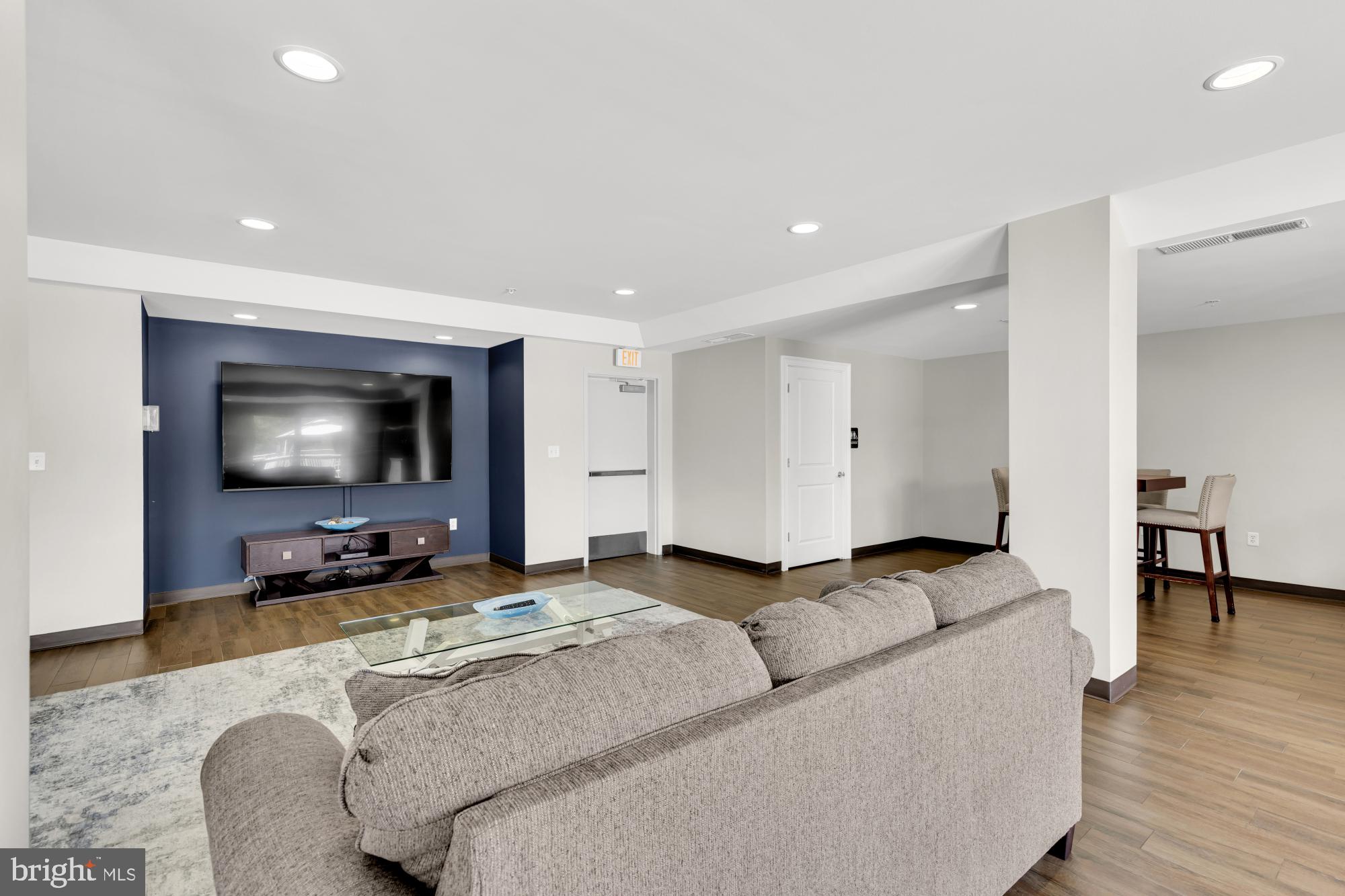 ISABELLA AT MONTICELLO MEWS - Residential