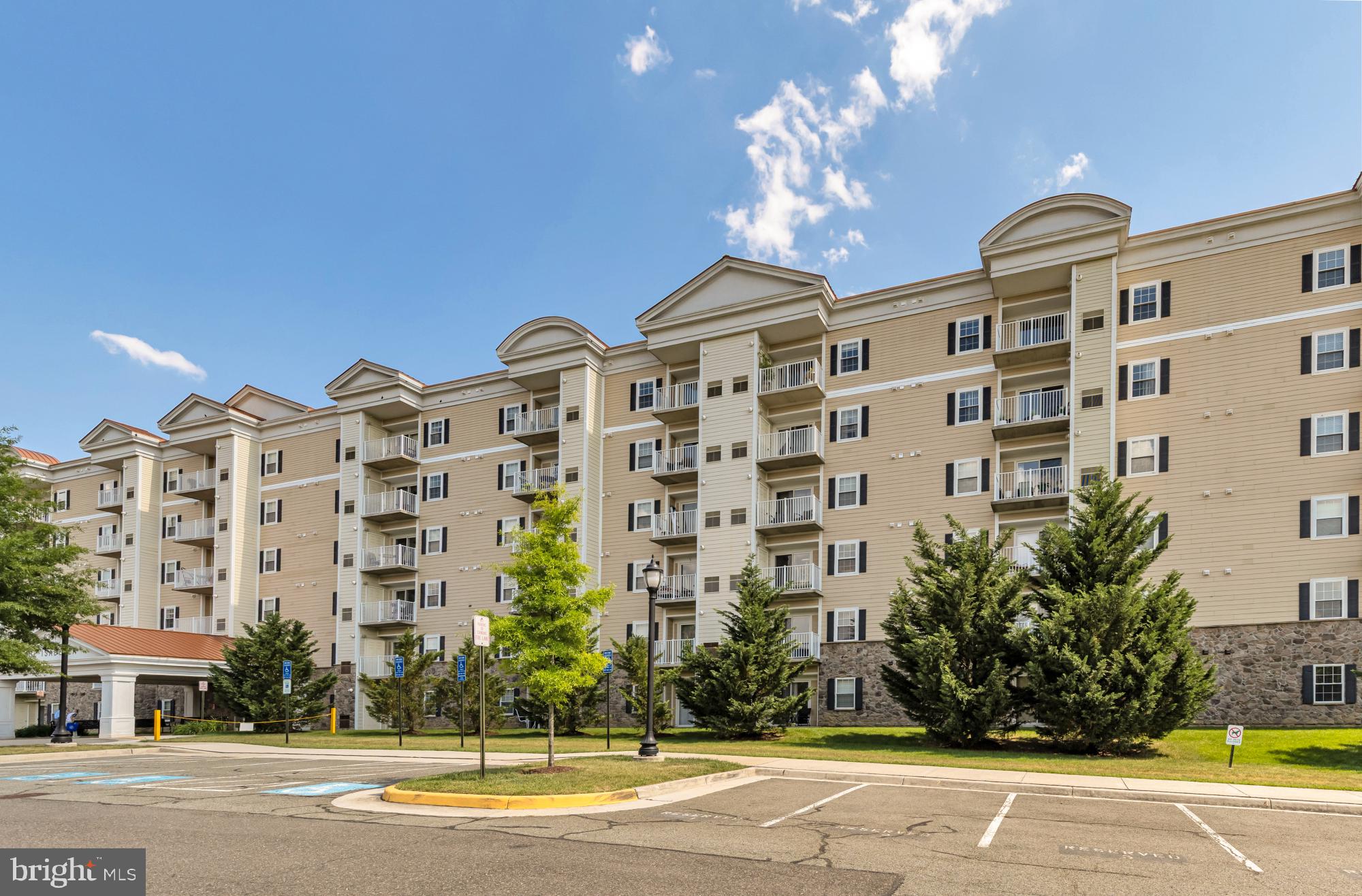 ISABELLA AT MONTICELLO MEWS - Residential