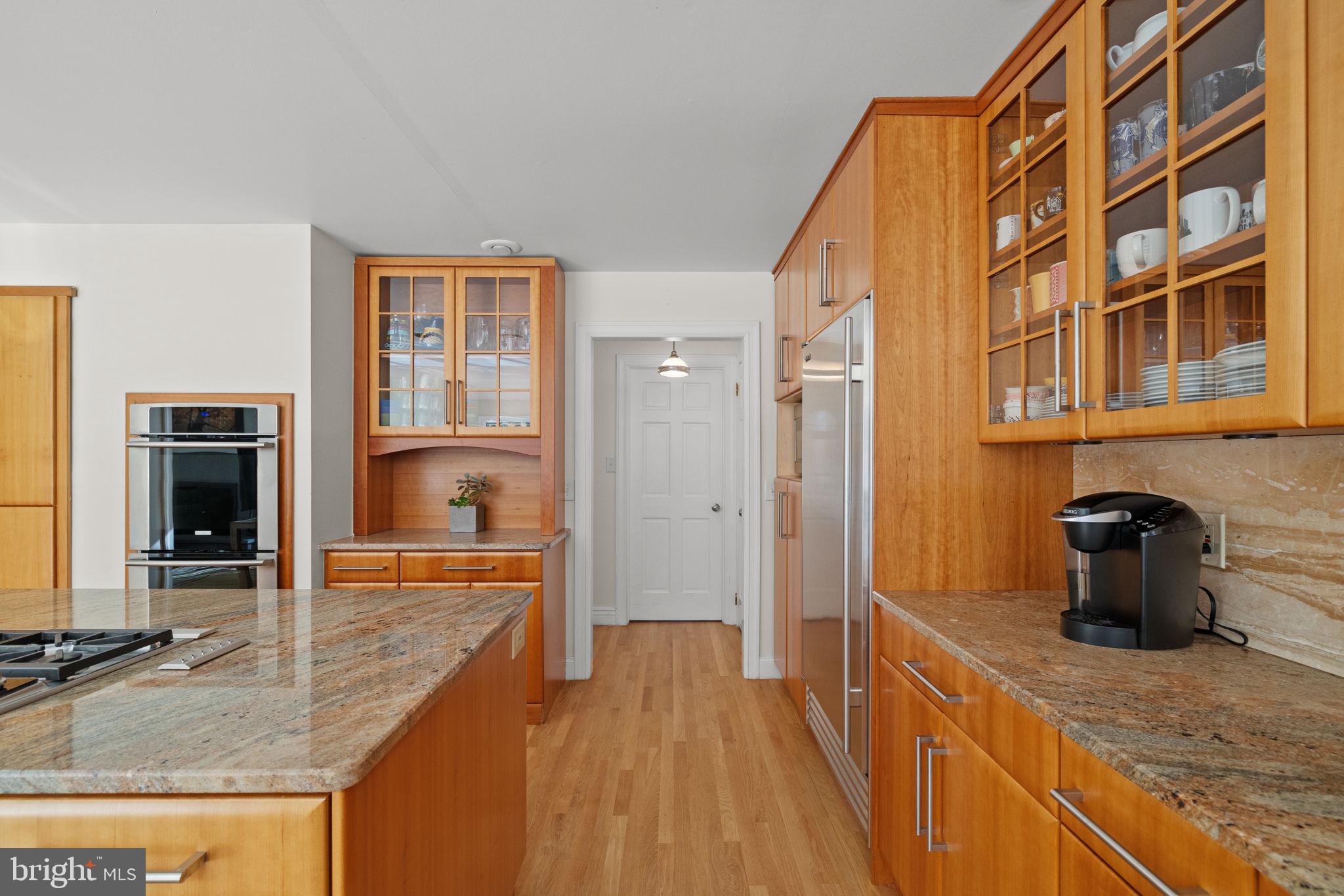 WHITE GATE - Residential