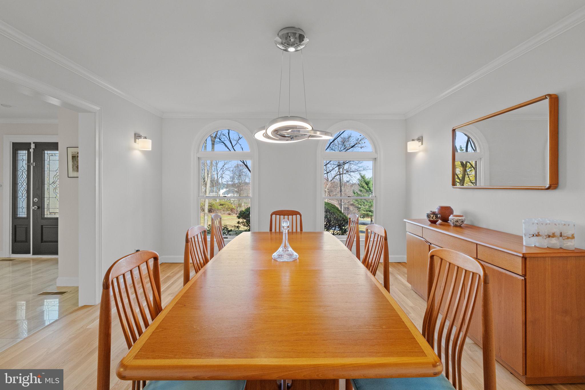 WHITE GATE - Residential