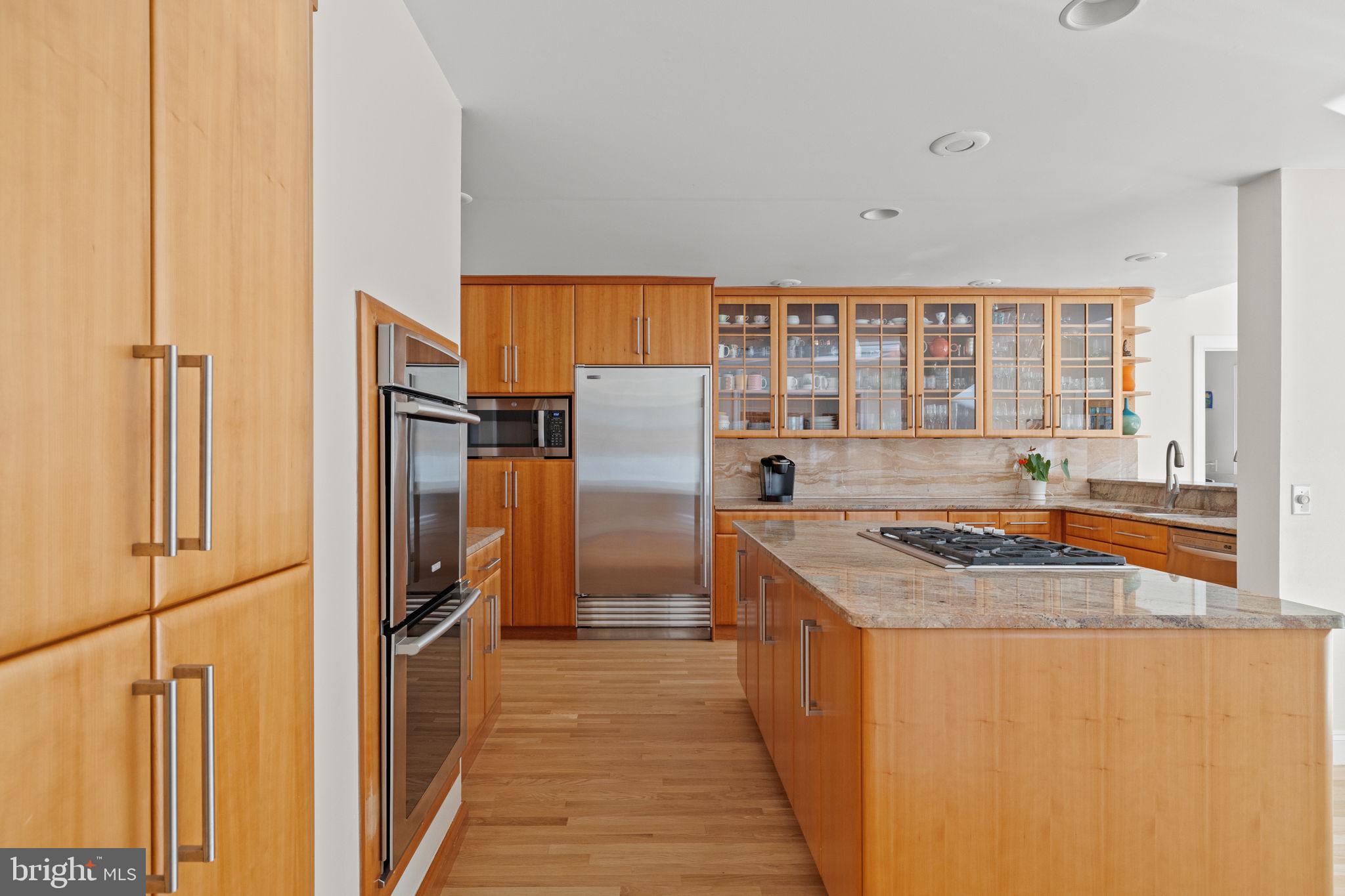 WHITE GATE - Residential