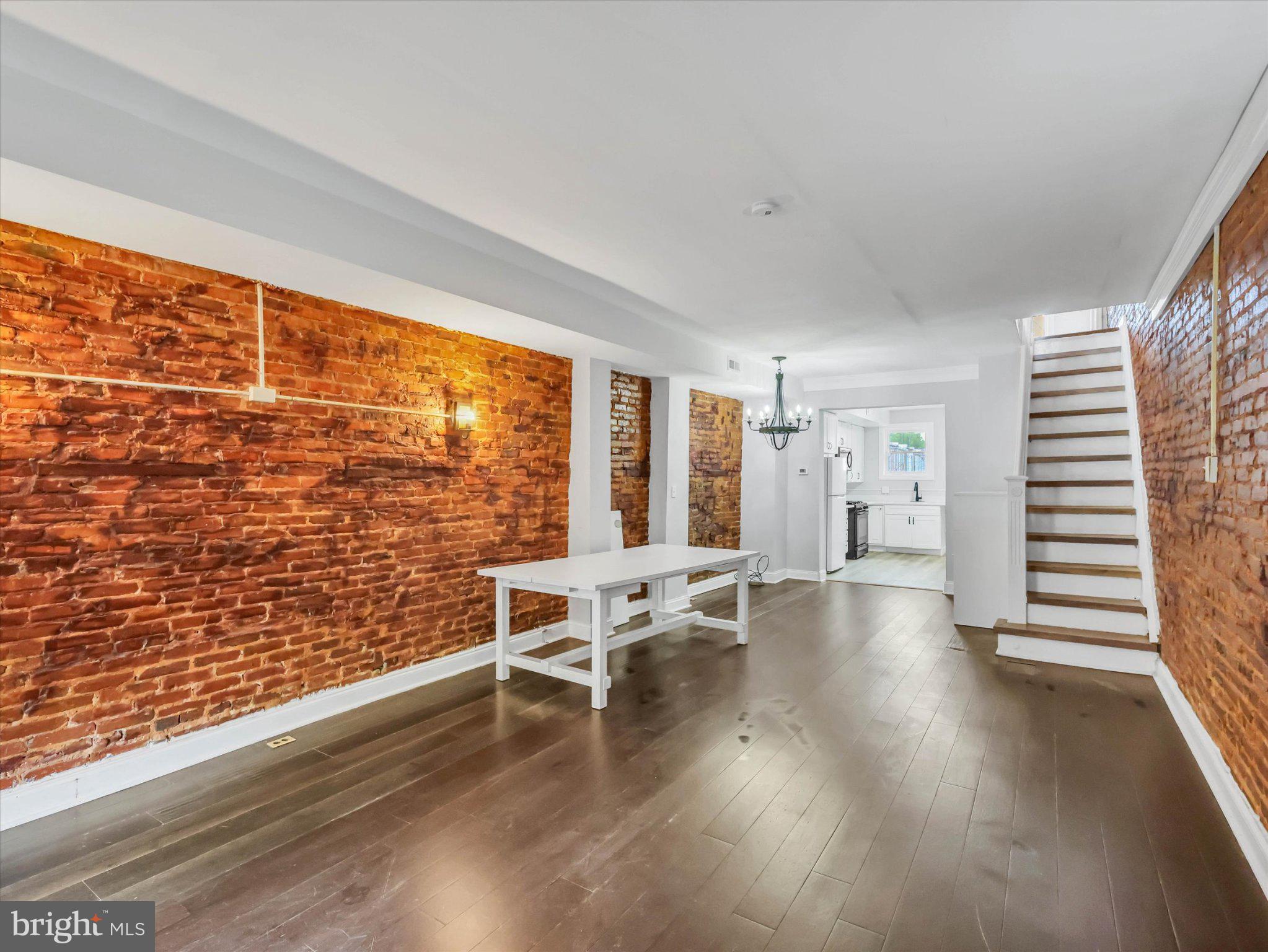 MCELDERRY PARK - Residential