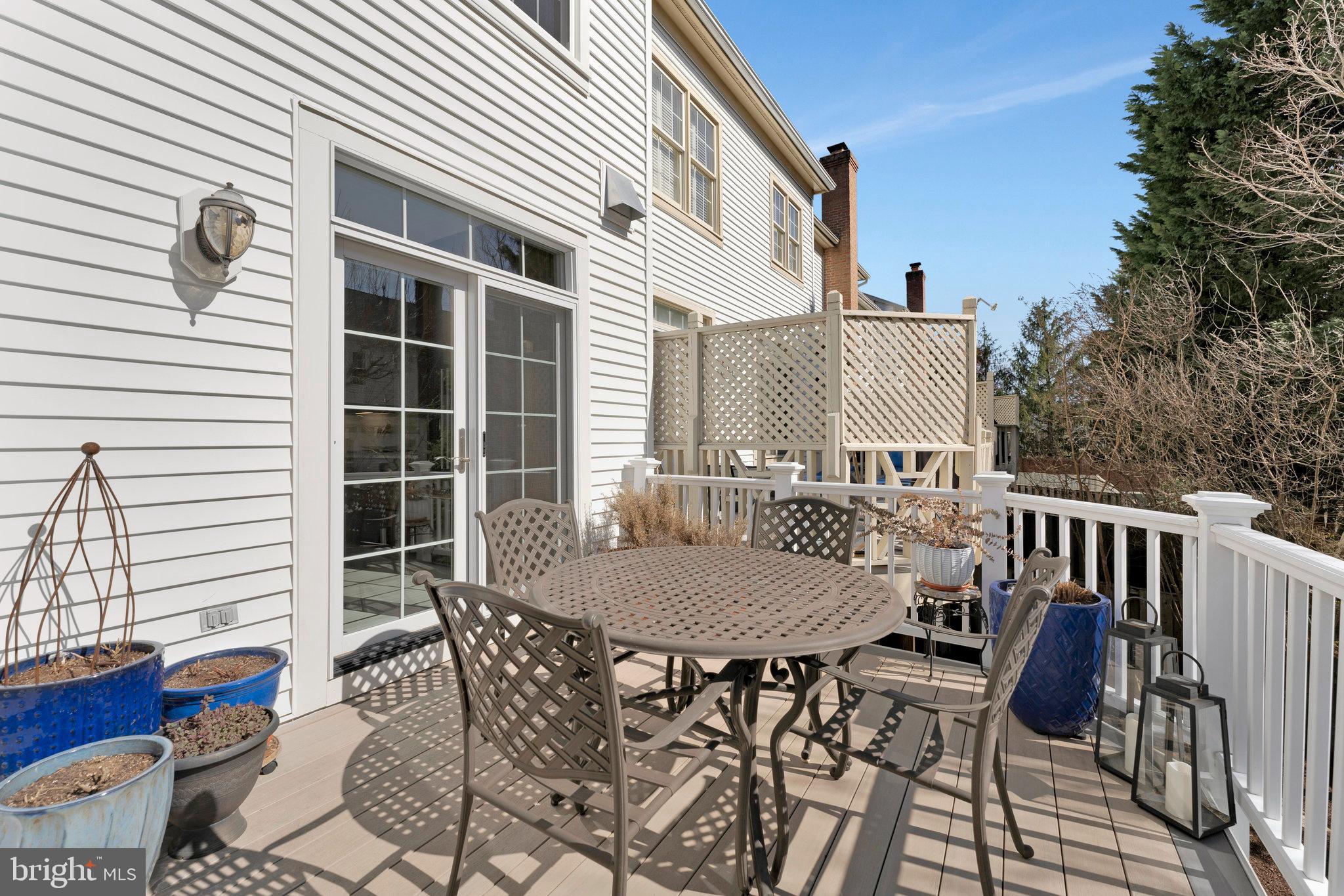 WESTWOOD TOWNS - Residential