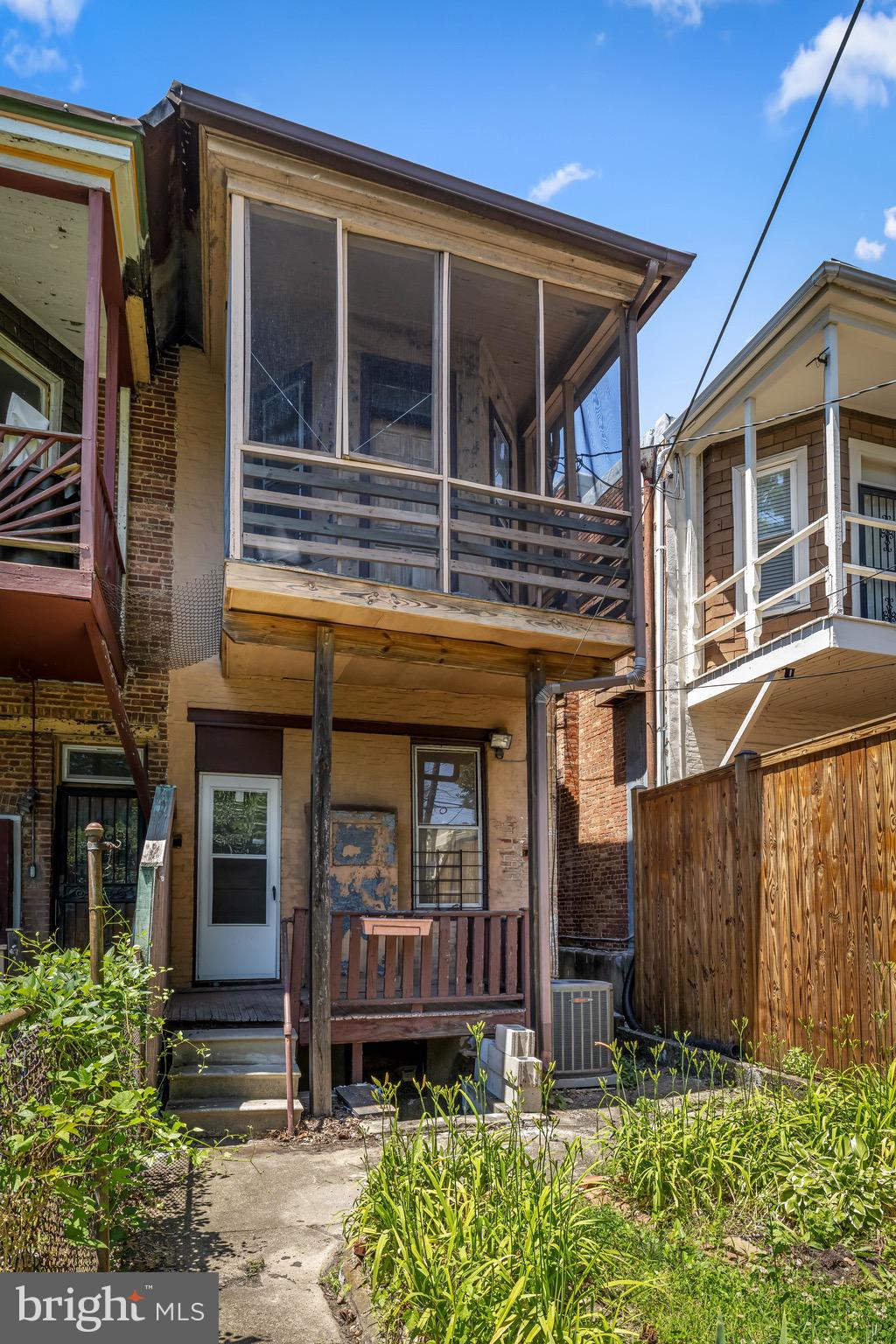 CHARLES VILLAGE - Residential