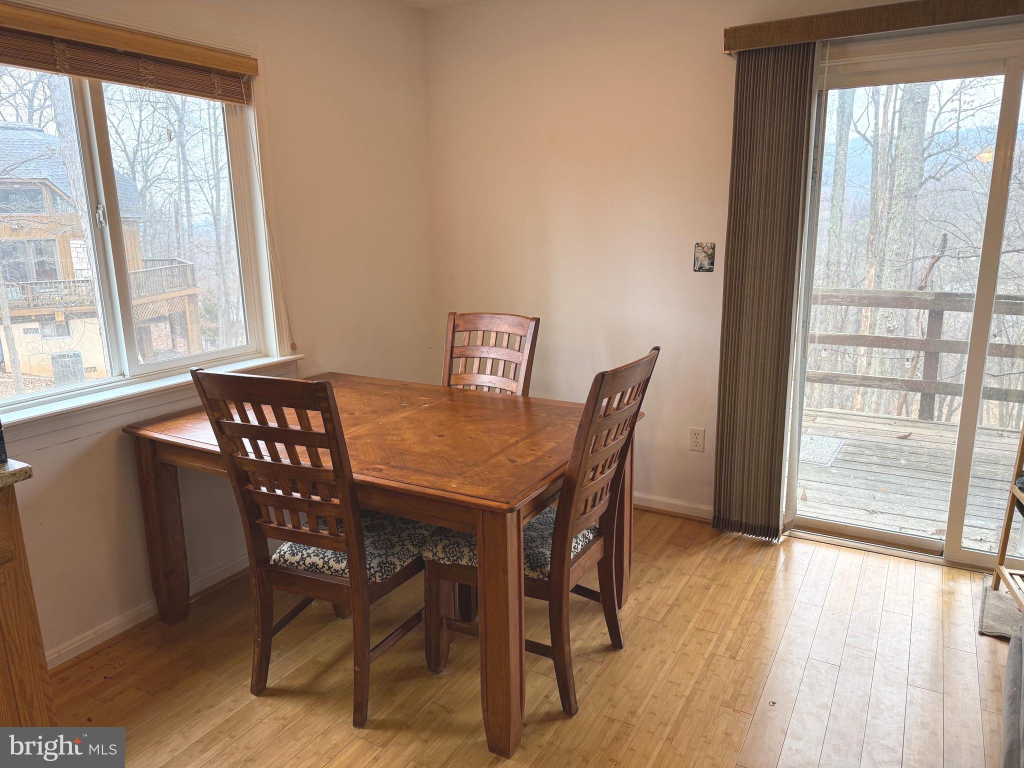 APPLE MT LAKE - Residential