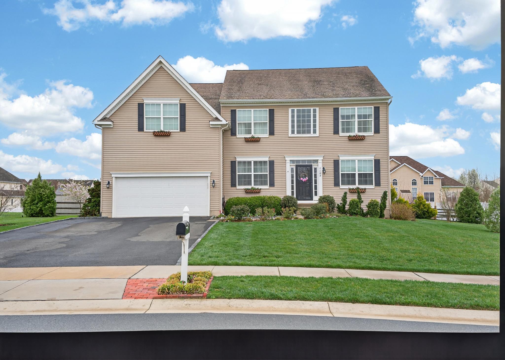 SHANNON COVE - Residential