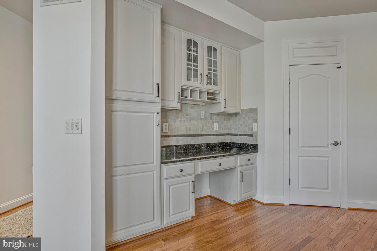 HOMEPORT FARM - Residential