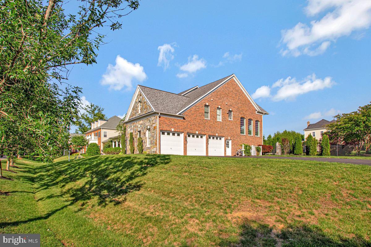 HOMEPORT FARM - Residential