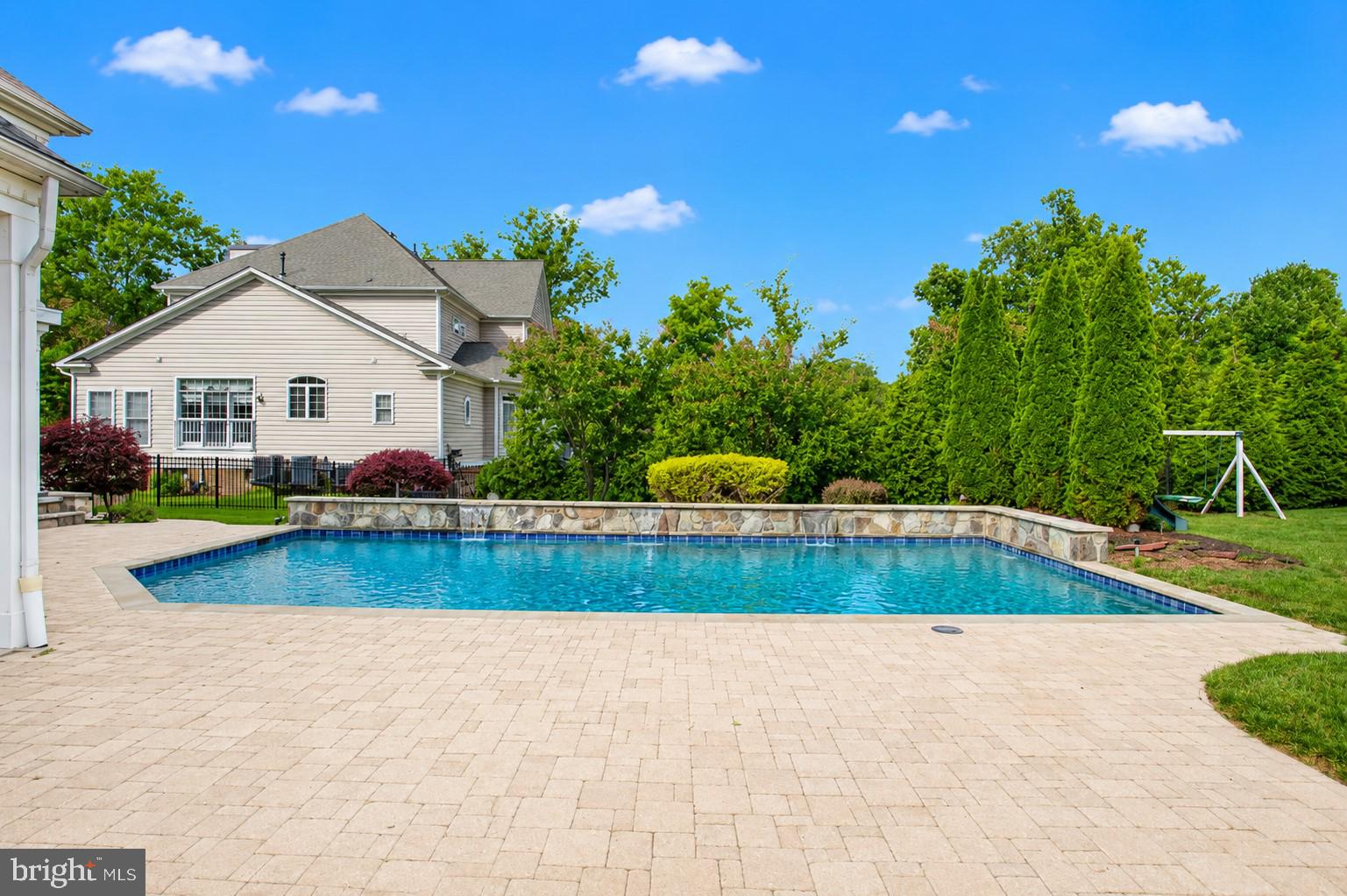 HOMEPORT FARM - Residential