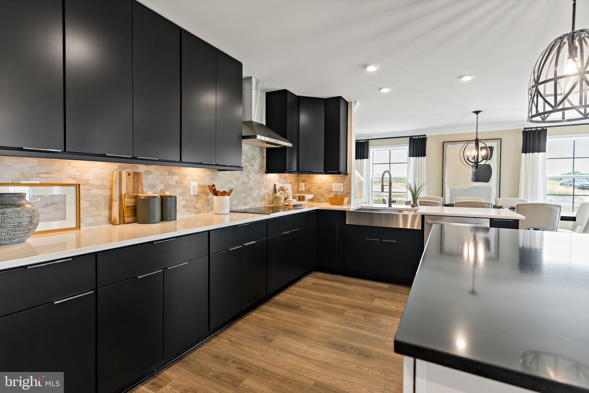 KING'S CROSSING - Residential
