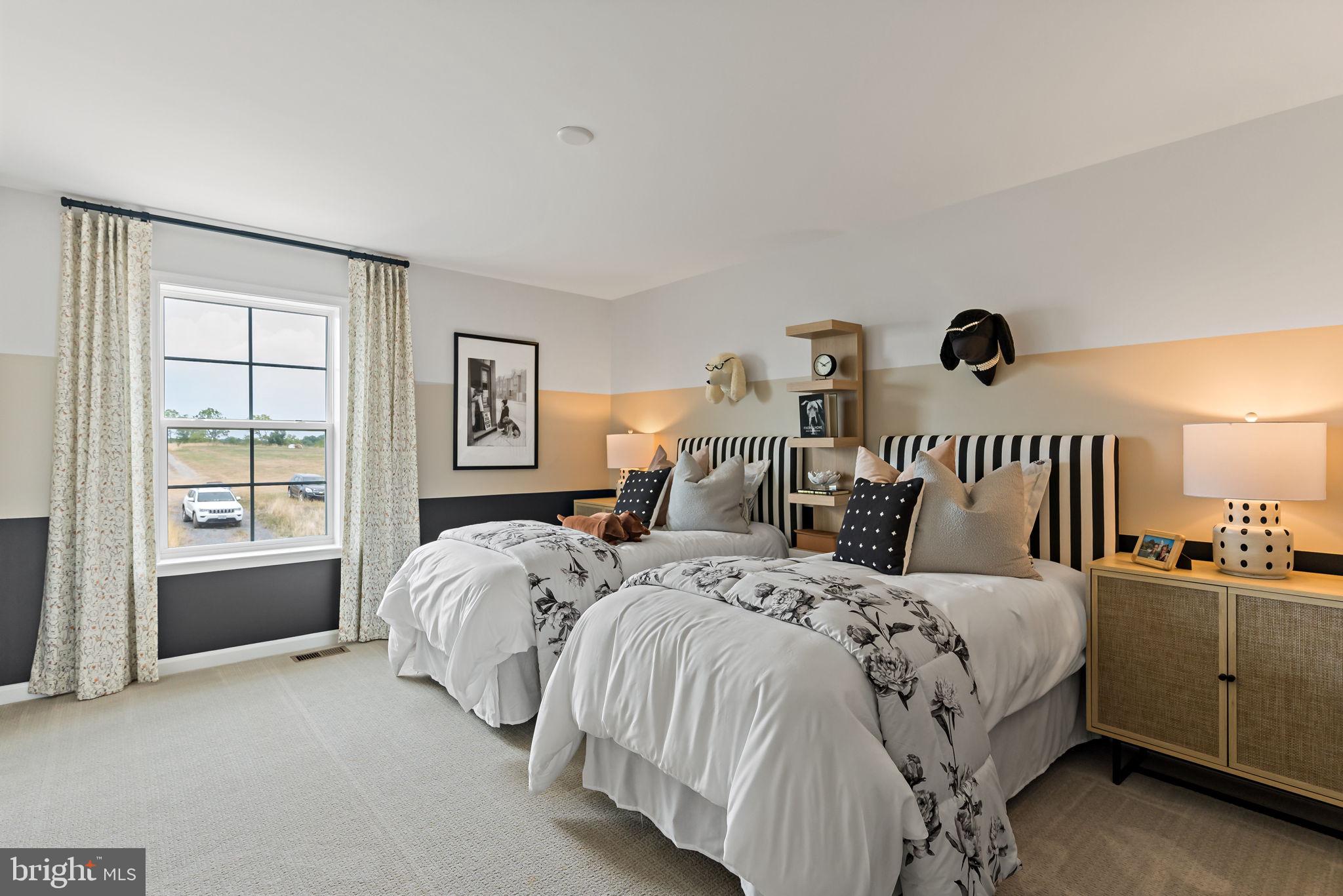 KING'S CROSSING - Residential
