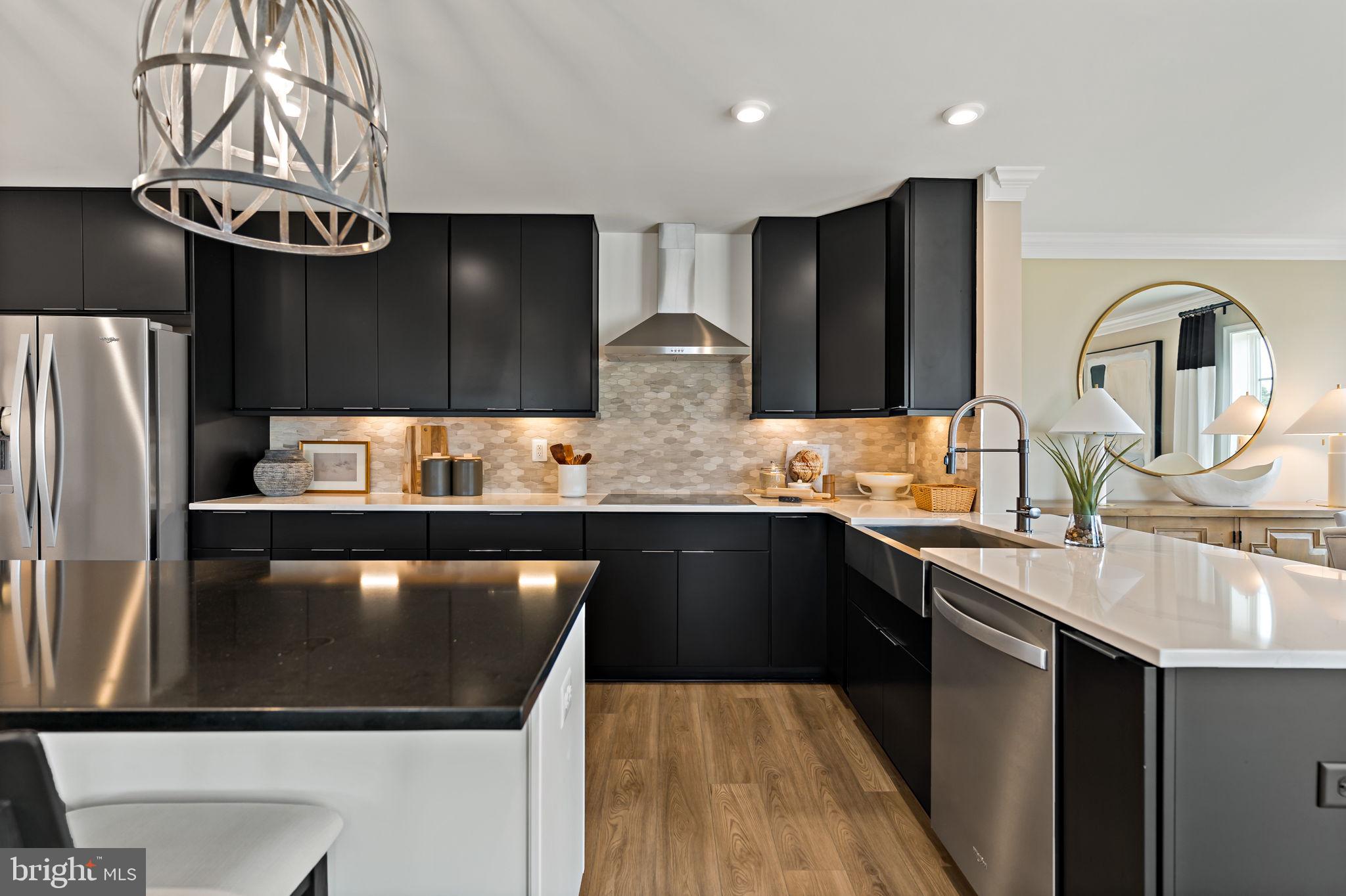 KING'S CROSSING - Residential