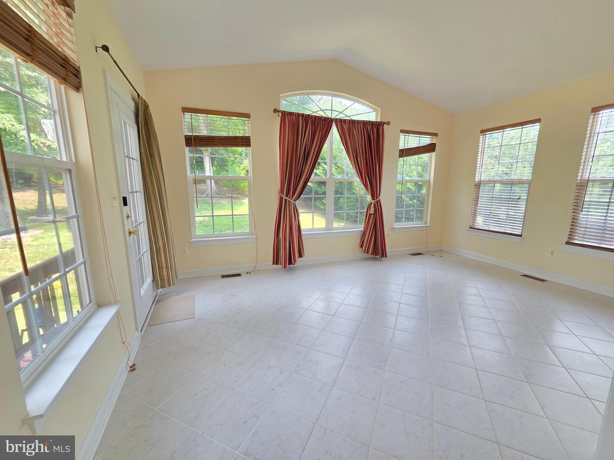 CROSS CREEK CLUB - Residential