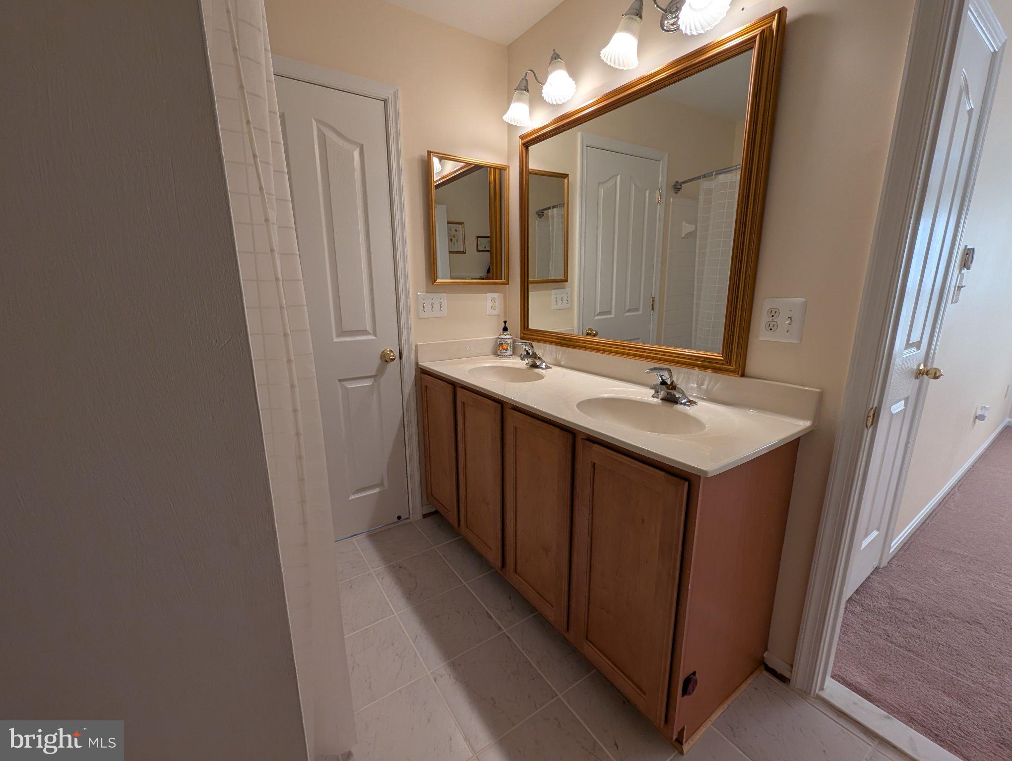 CROSS CREEK CLUB - Residential