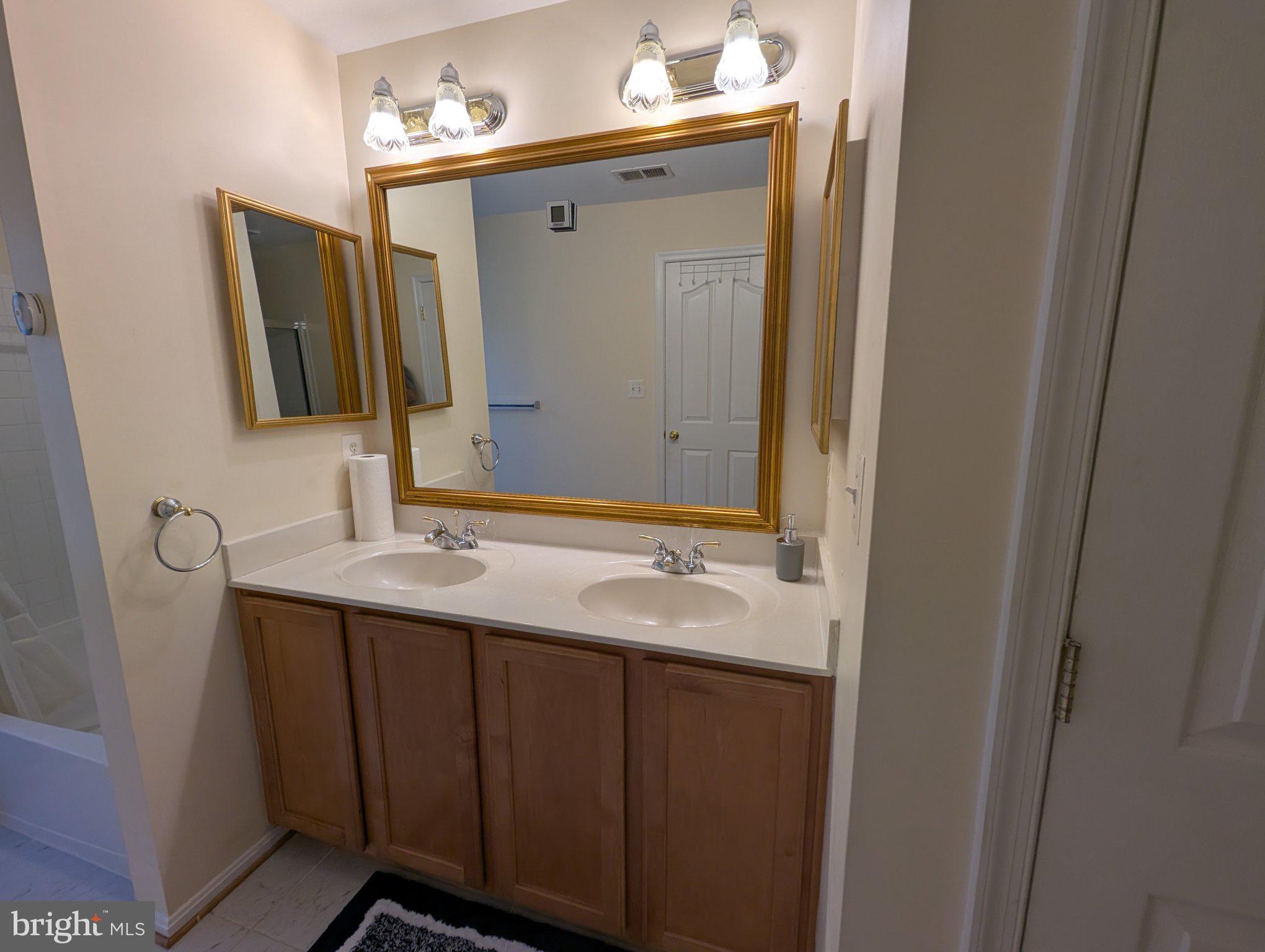 CROSS CREEK CLUB - Residential