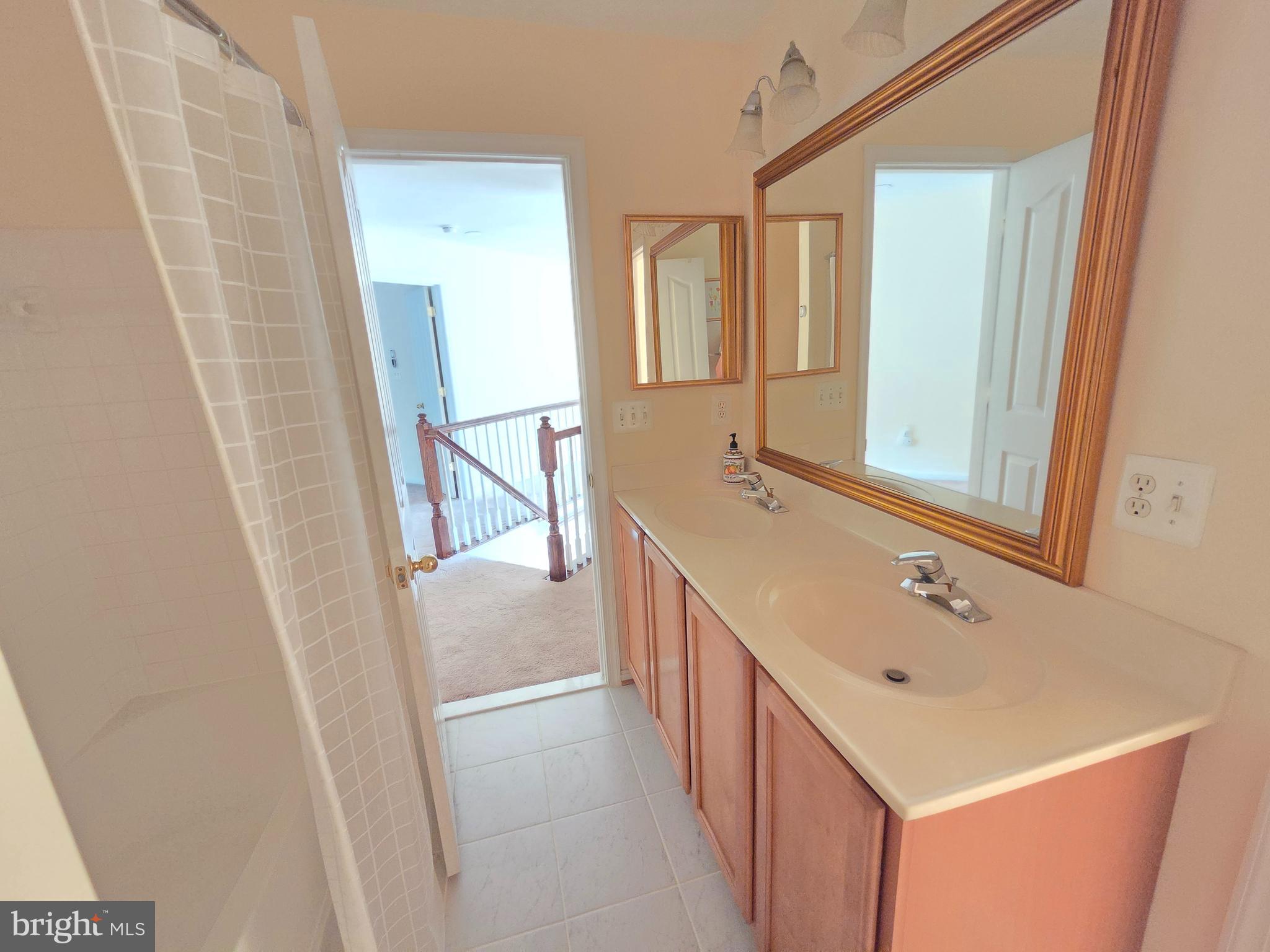 CROSS CREEK CLUB - Residential