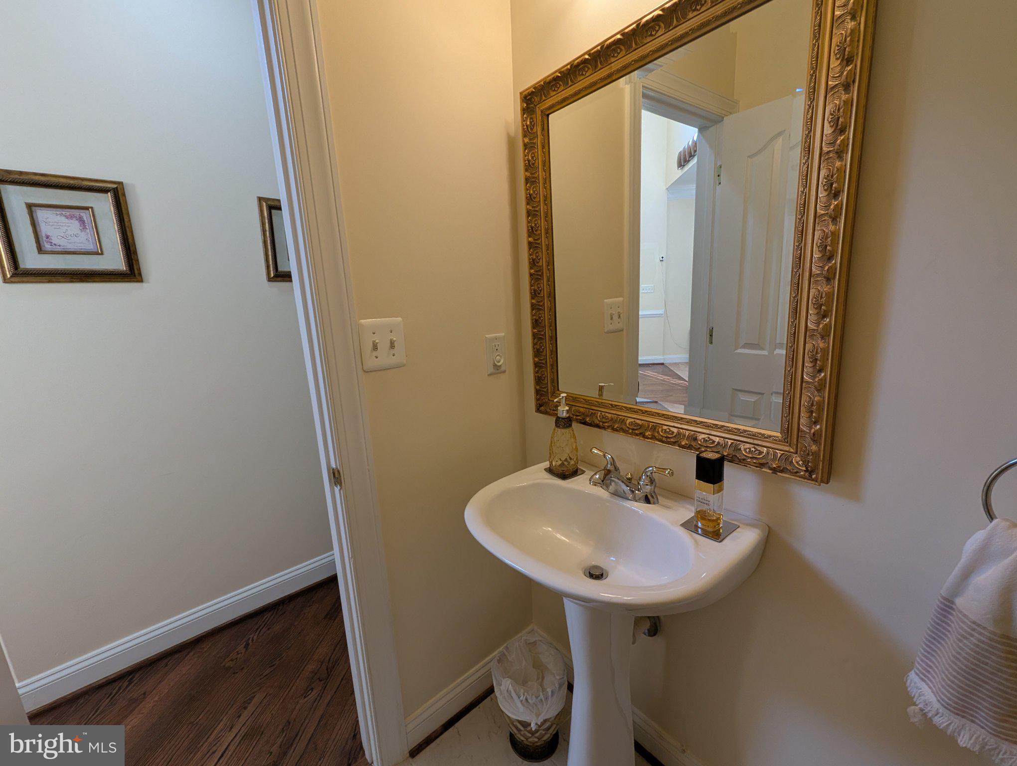 CROSS CREEK CLUB - Residential