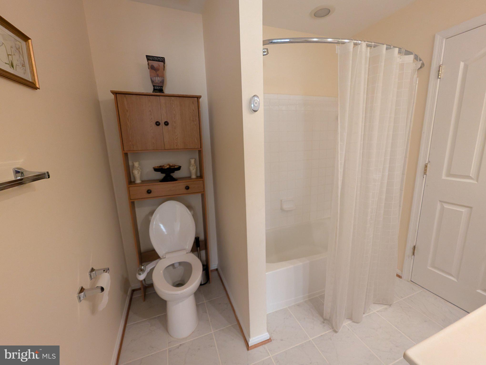 CROSS CREEK CLUB - Residential