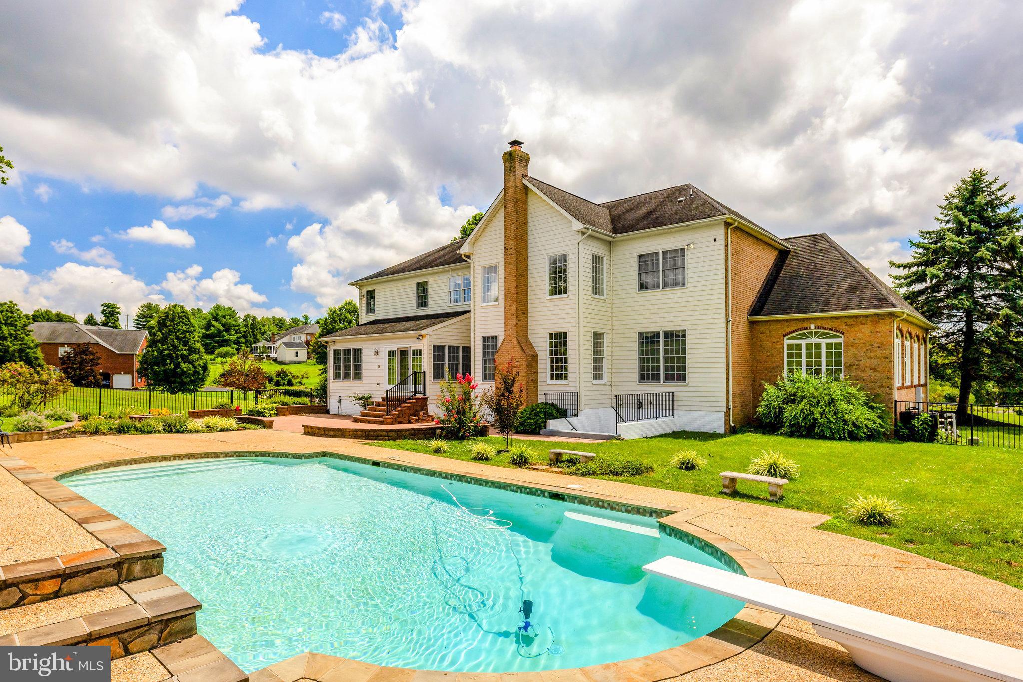 SHENSTONE - Residential
