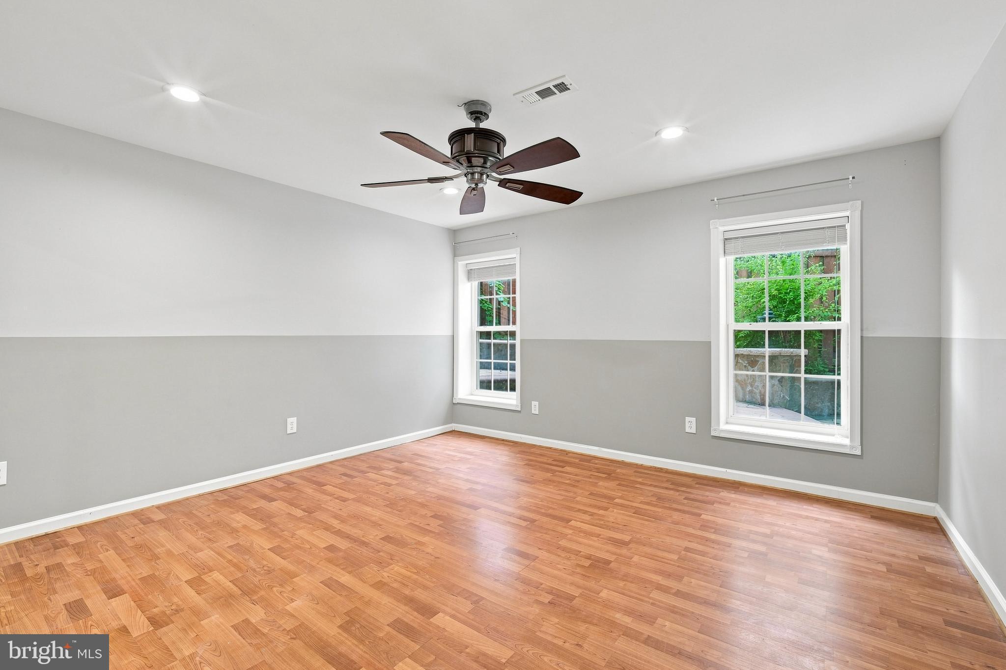 LAUREL HIGHLANDS - Residential