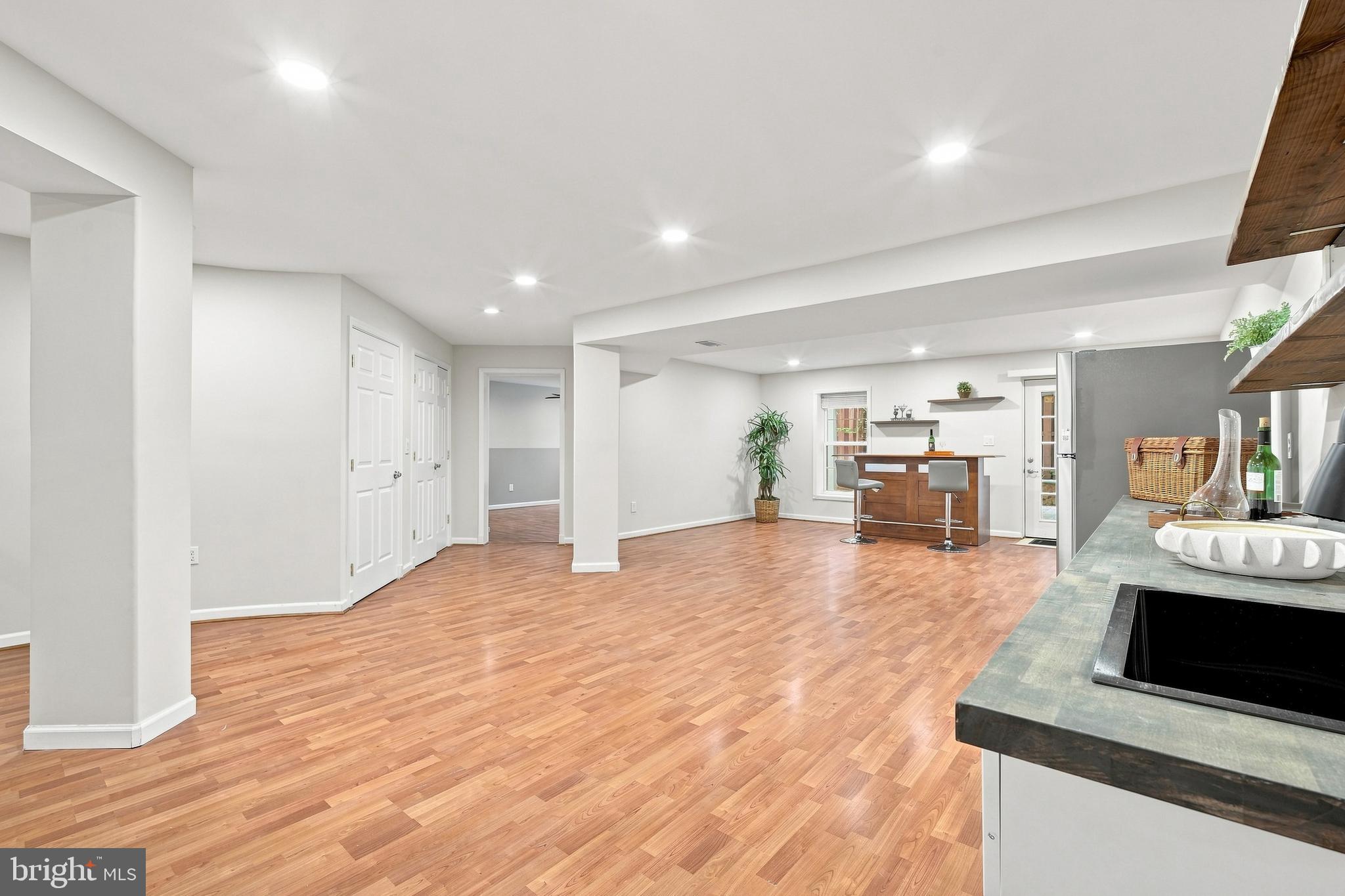 LAUREL HIGHLANDS - Residential