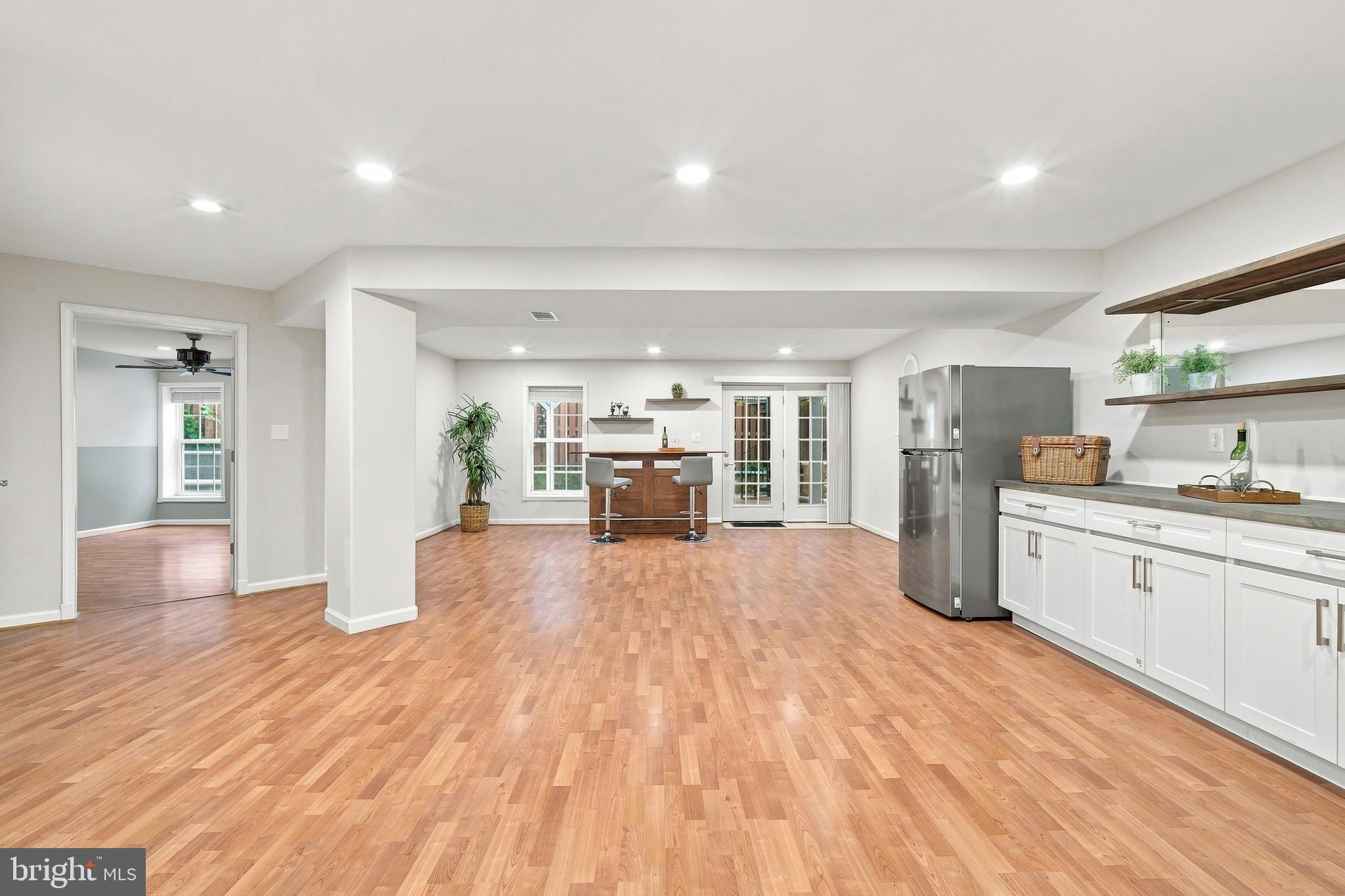 LAUREL HIGHLANDS - Residential