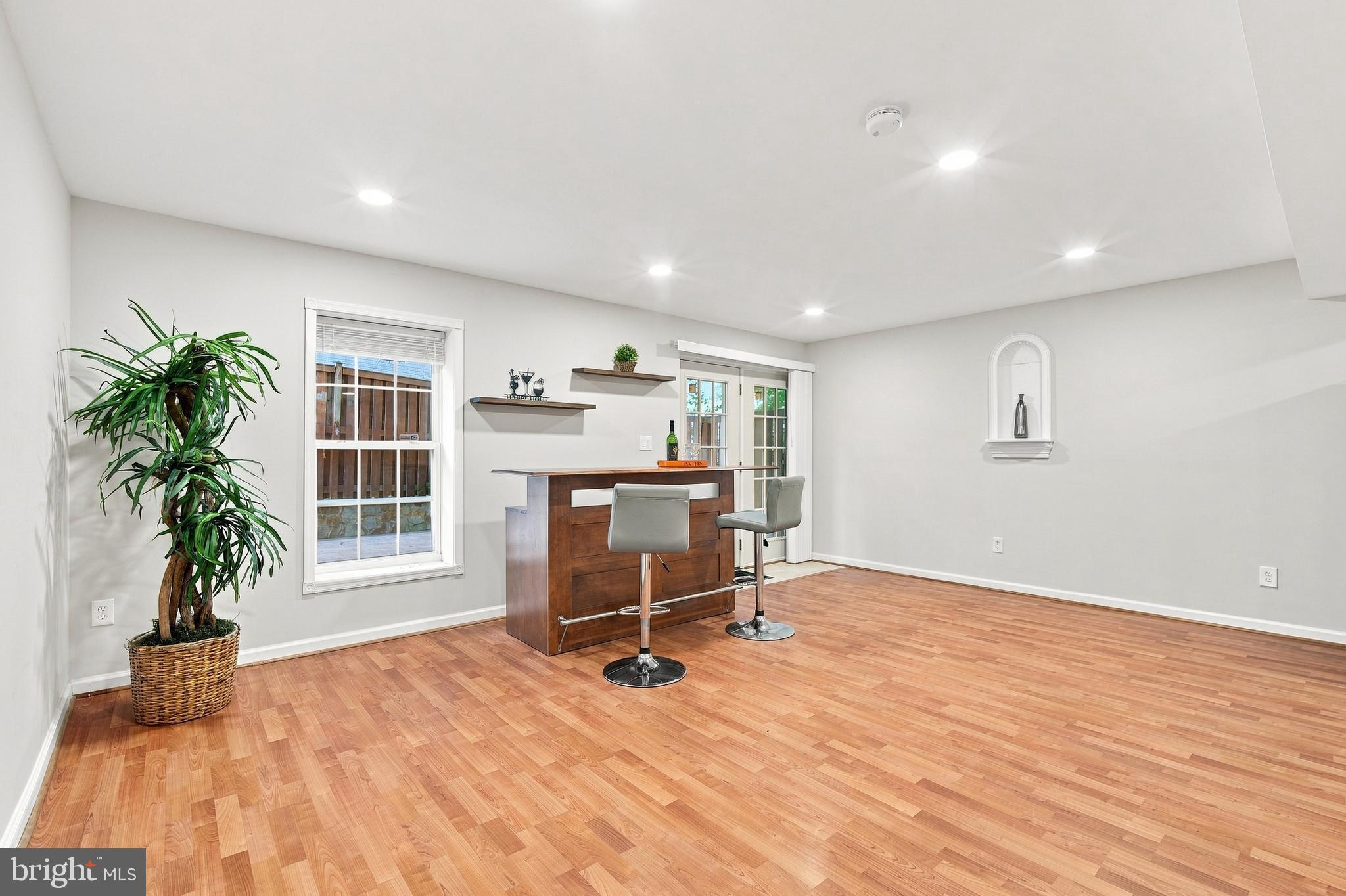 LAUREL HIGHLANDS - Residential