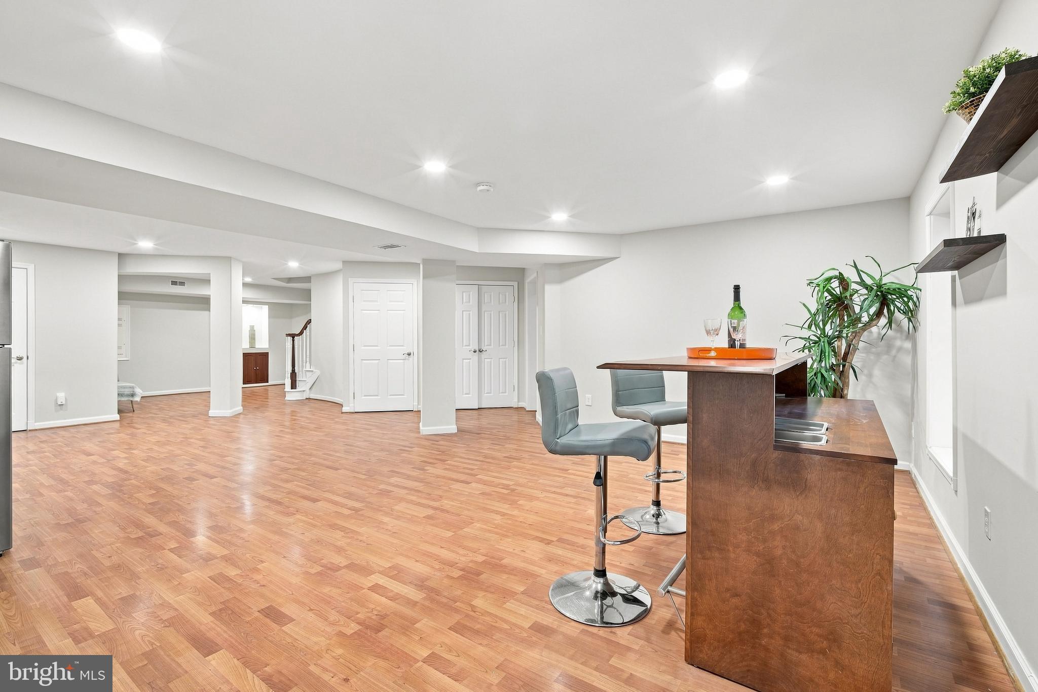 LAUREL HIGHLANDS - Residential