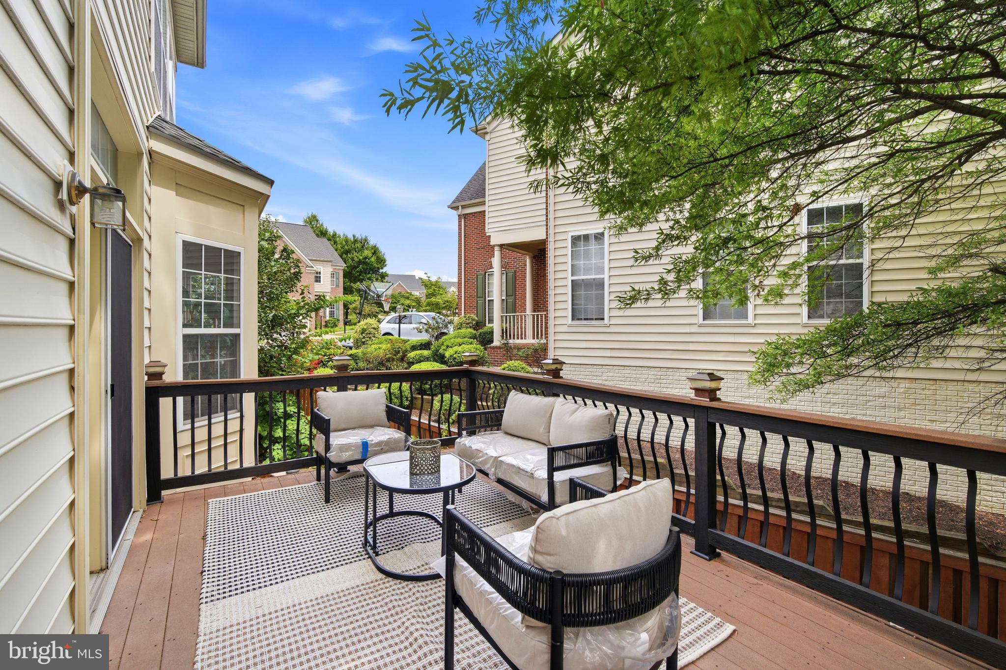 LAUREL HIGHLANDS - Residential
