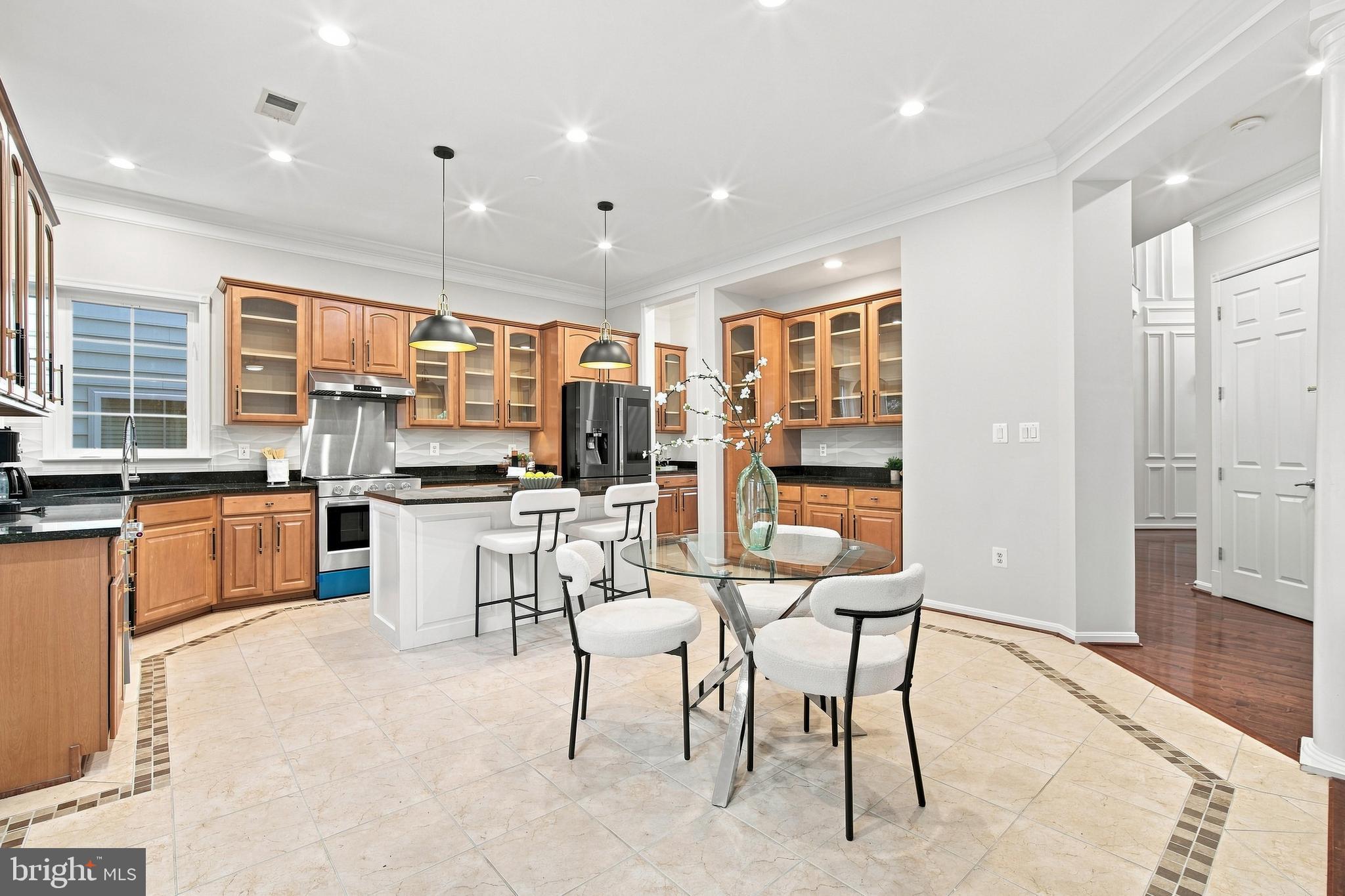 LAUREL HIGHLANDS - Residential