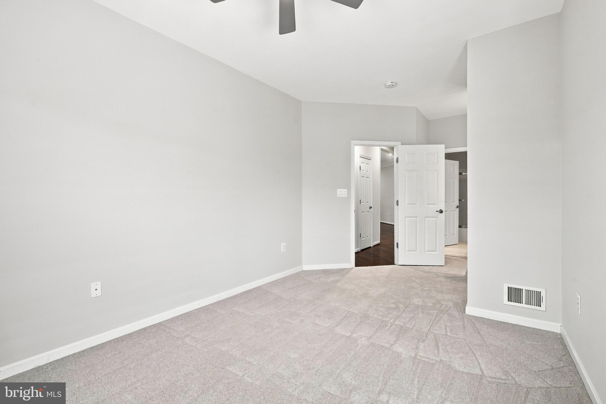 LAUREL HIGHLANDS - Residential