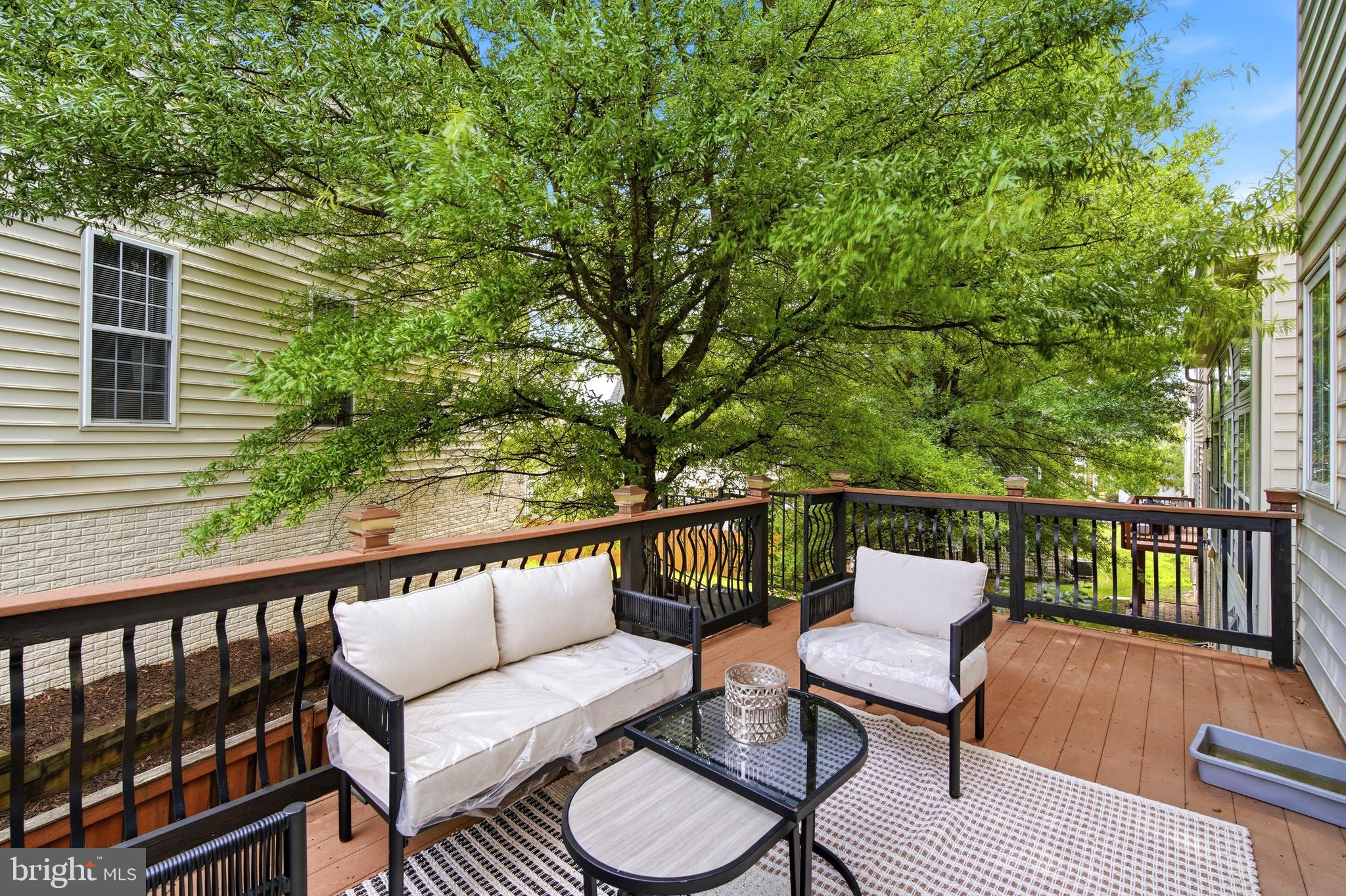 LAUREL HIGHLANDS - Residential