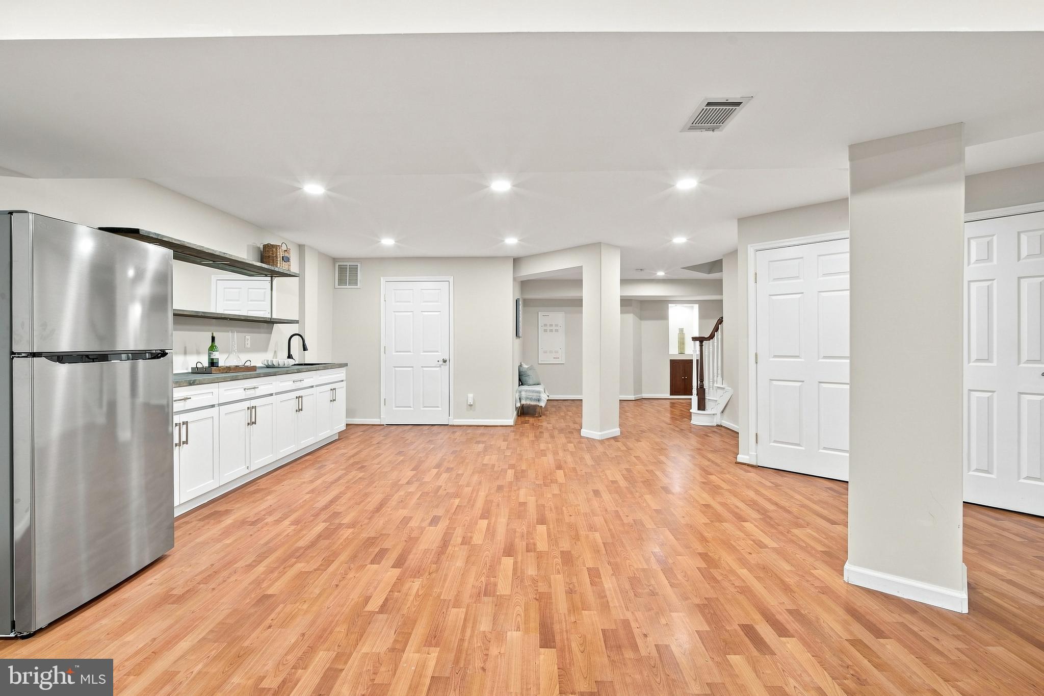LAUREL HIGHLANDS - Residential