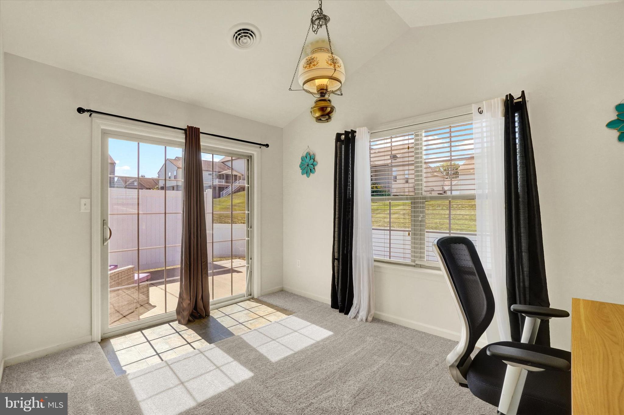 FAIRE WYND - Residential