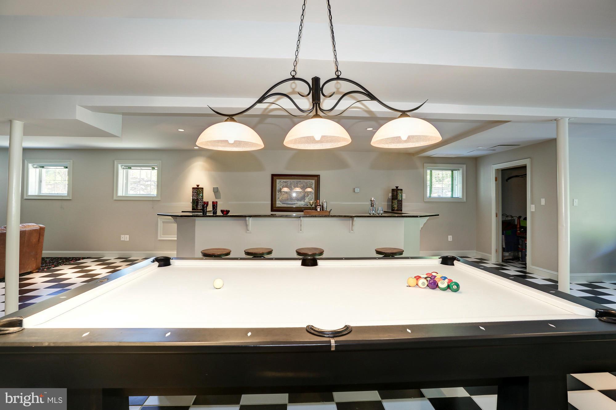 LAYTONSVILLE OUTSIDE - Residential