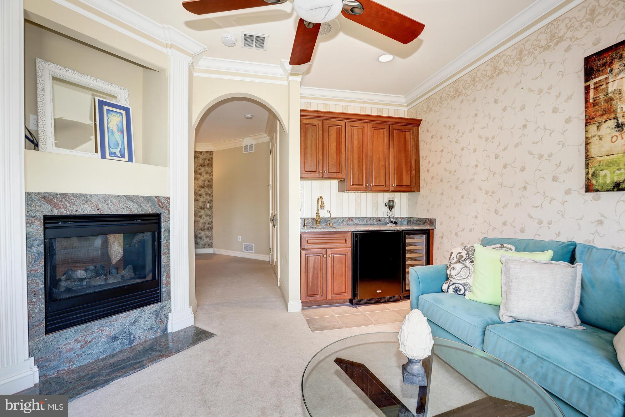 LAYTONSVILLE OUTSIDE - Residential