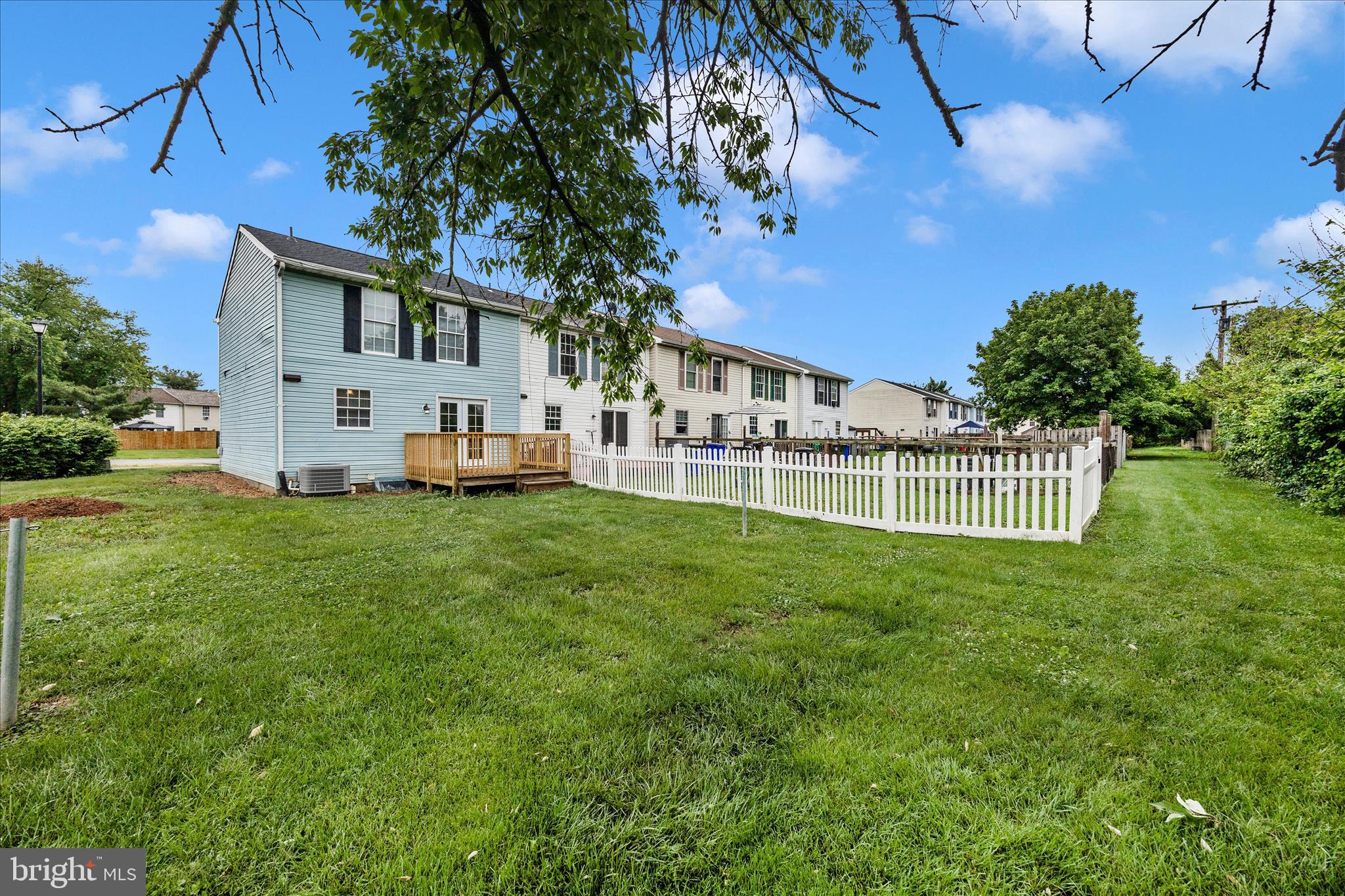 LANGLEY EAST - Residential