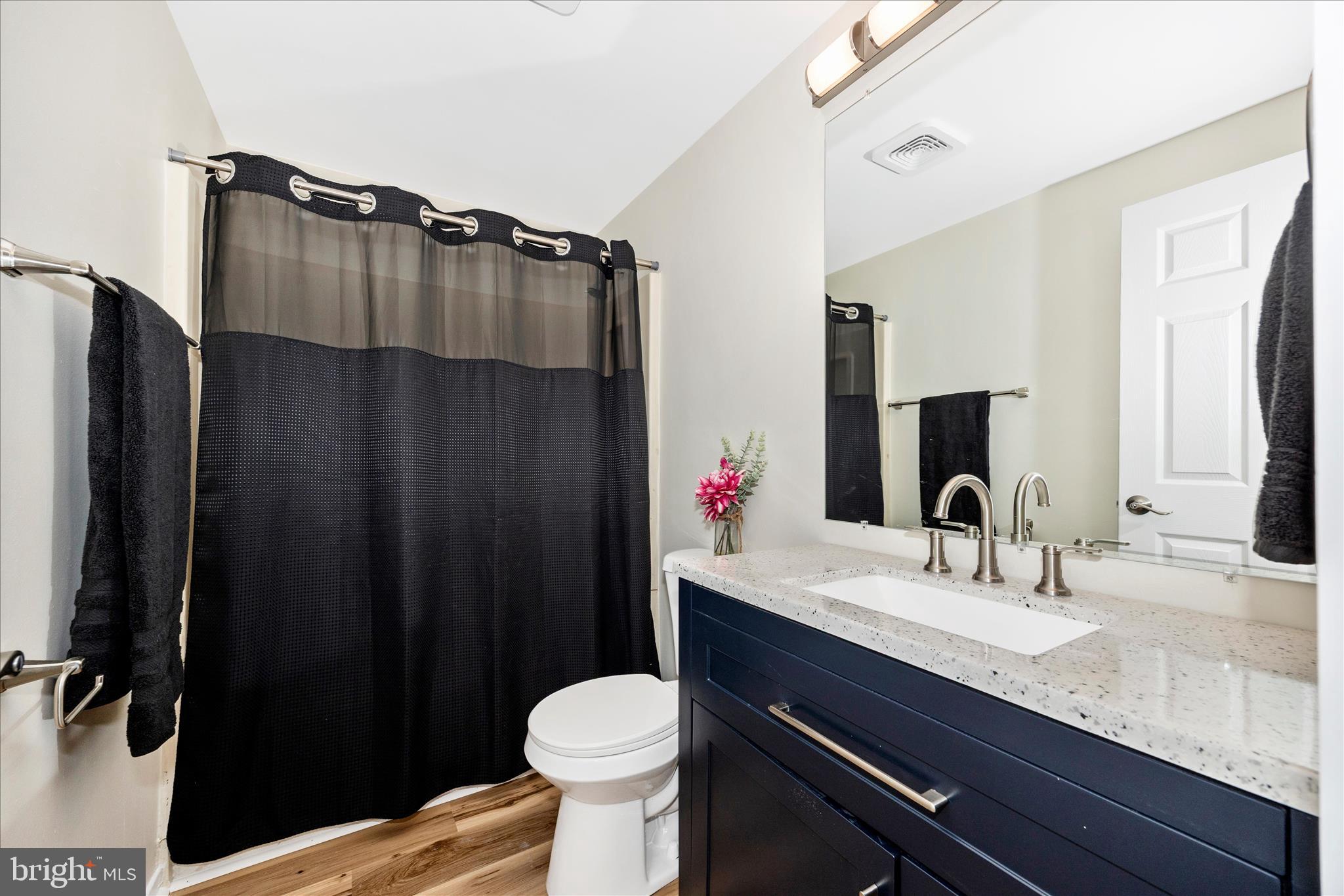 LANGLEY EAST - Residential