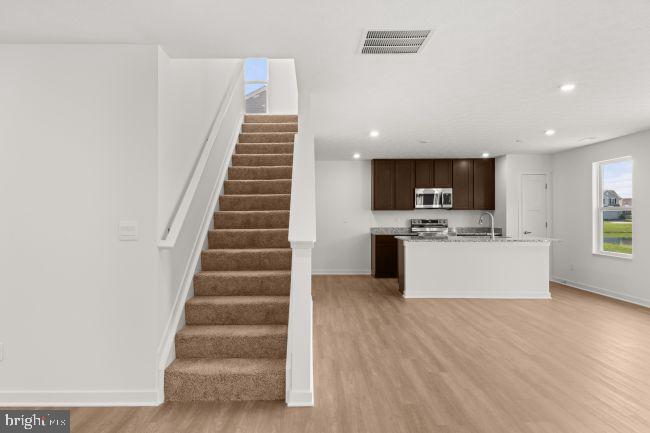 SOUTH BROOK - Residential