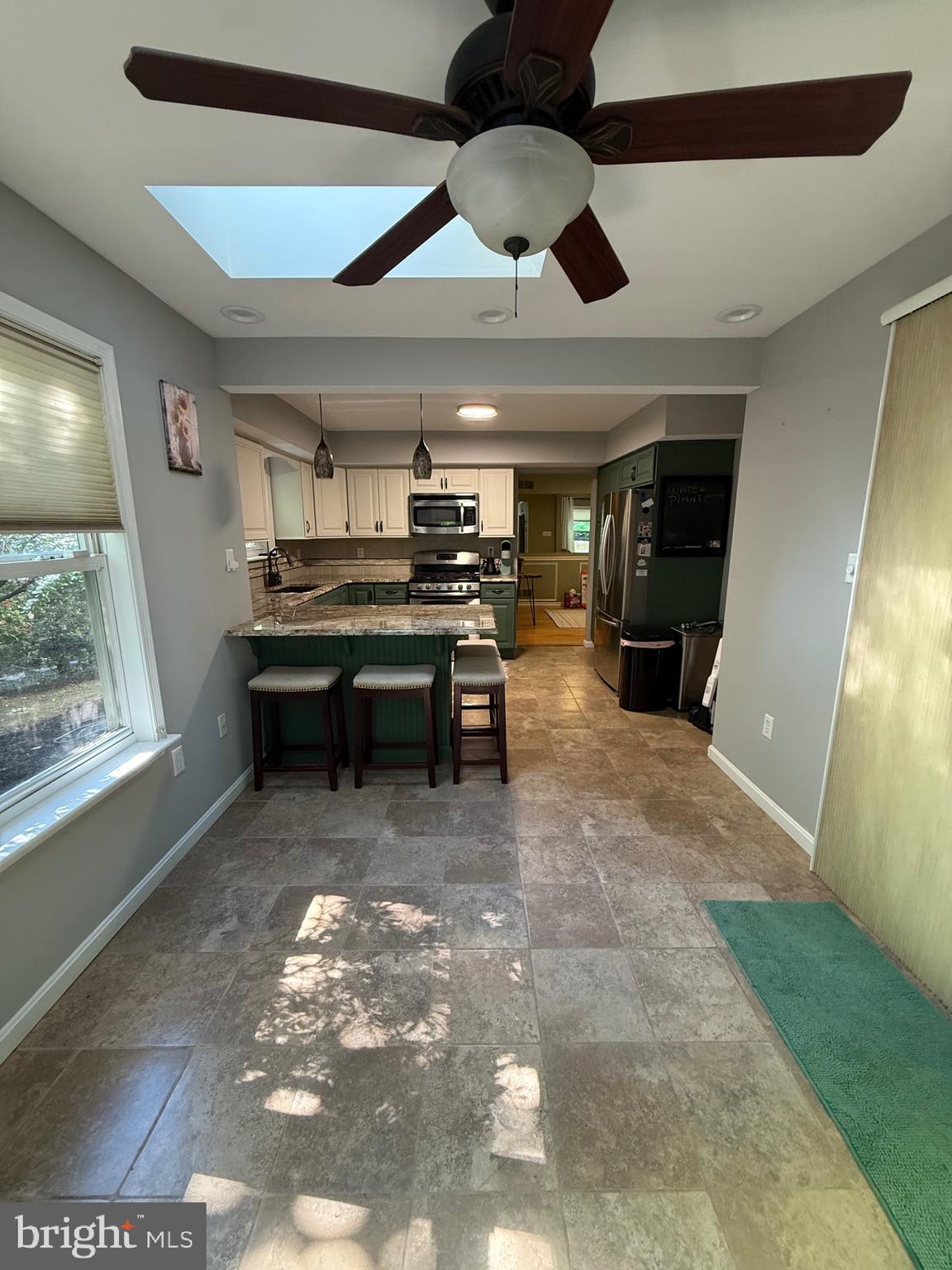 SUMMIT POINTE - Residential