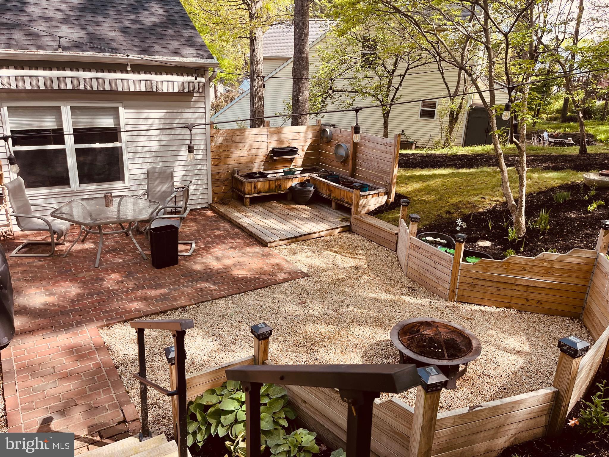 SUMMIT POINTE - Residential