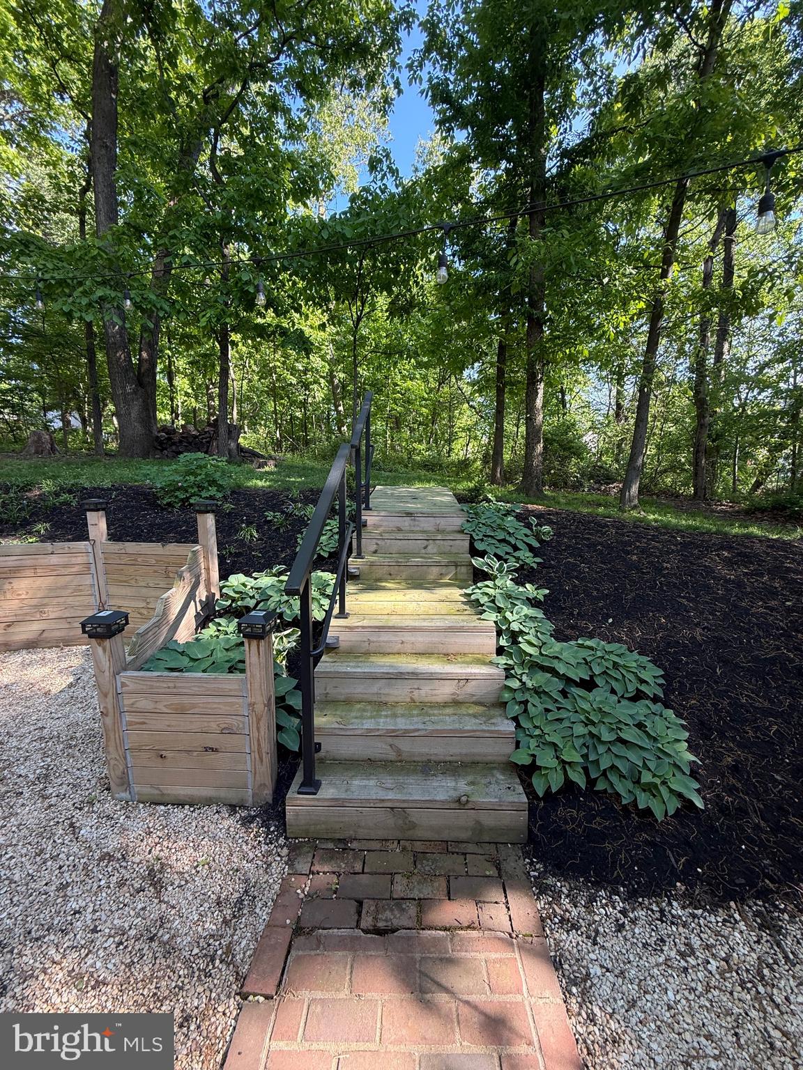 SUMMIT POINTE - Residential