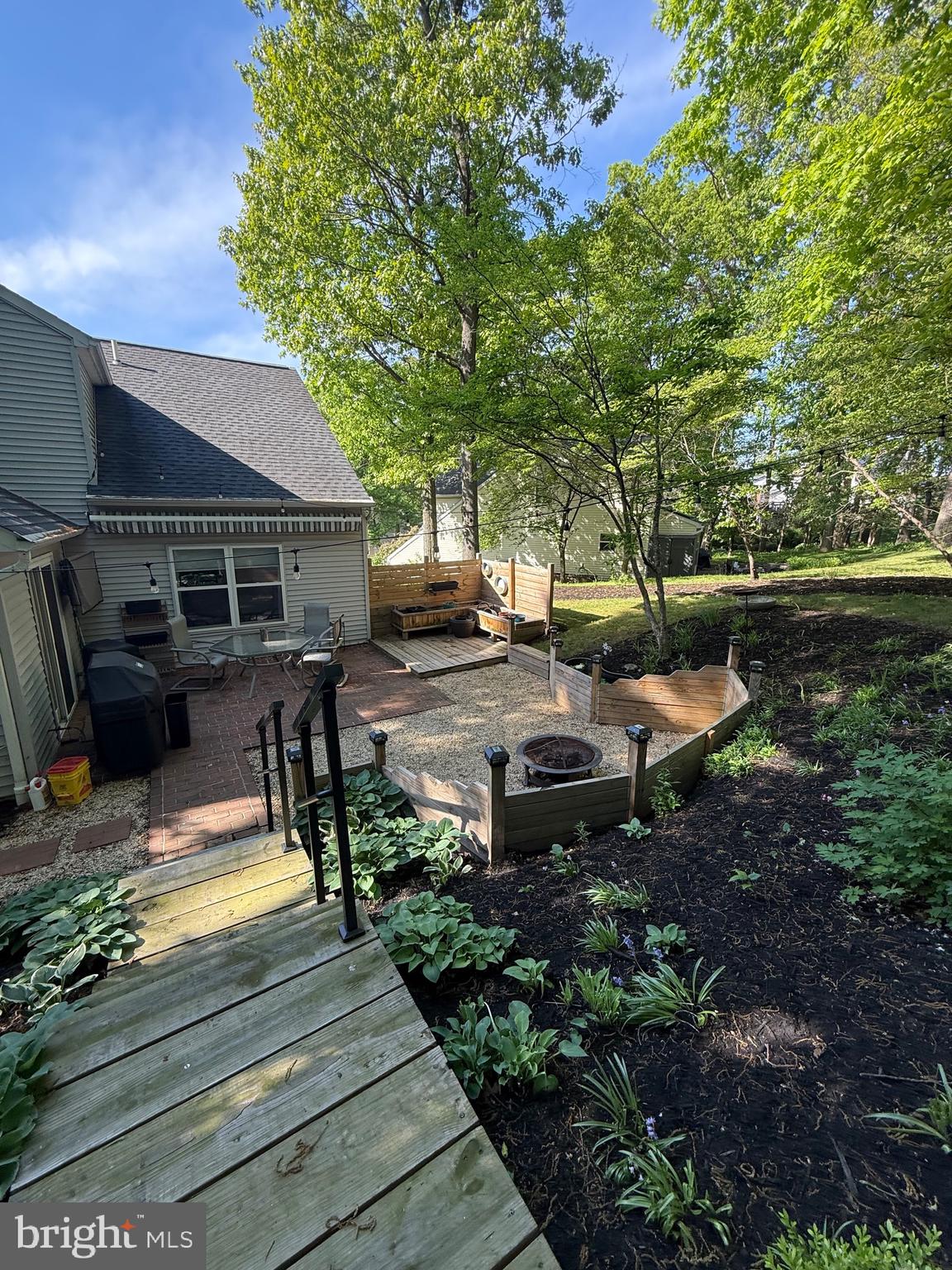 SUMMIT POINTE - Residential